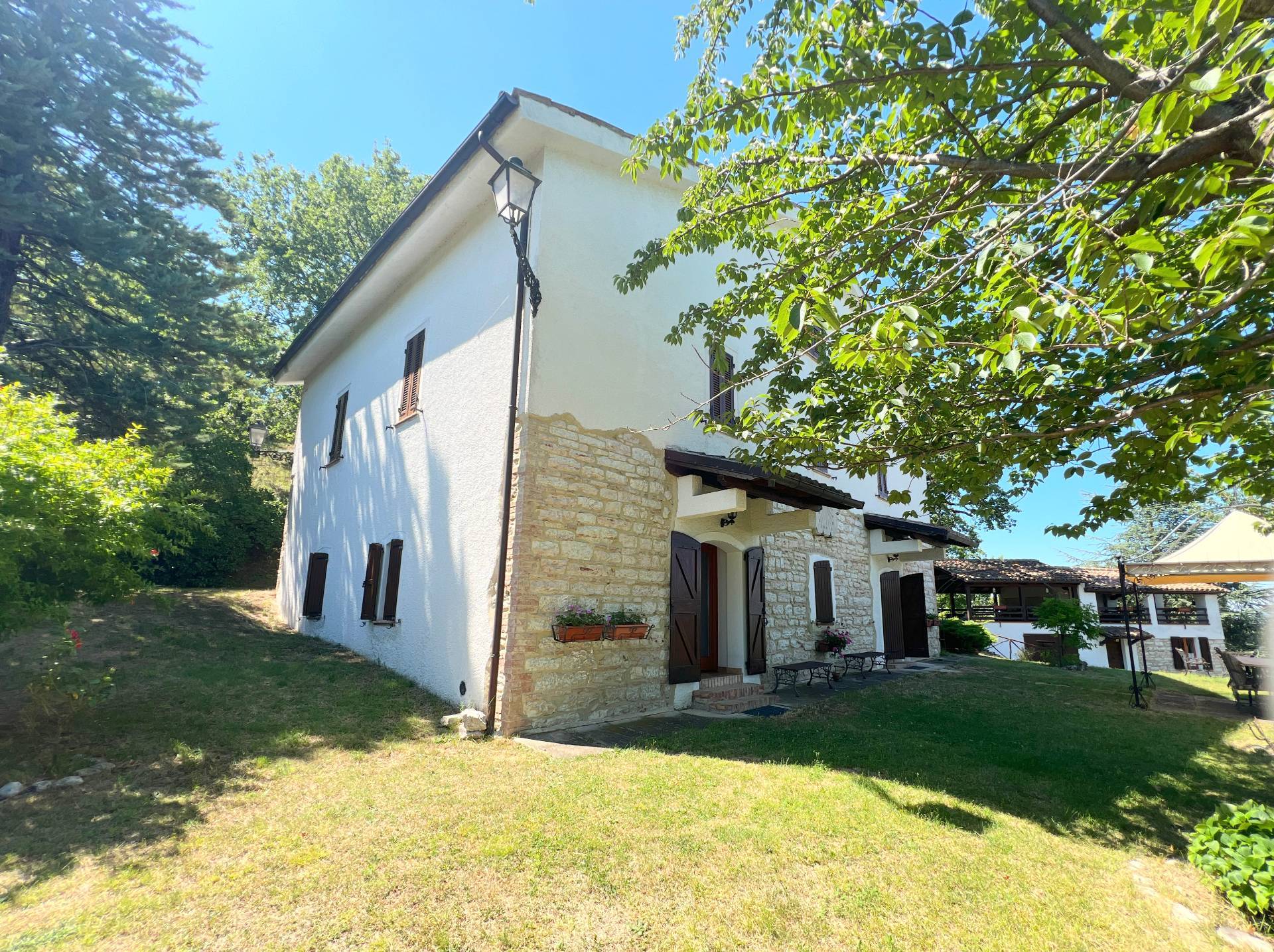 Casolare in vendita a Genga