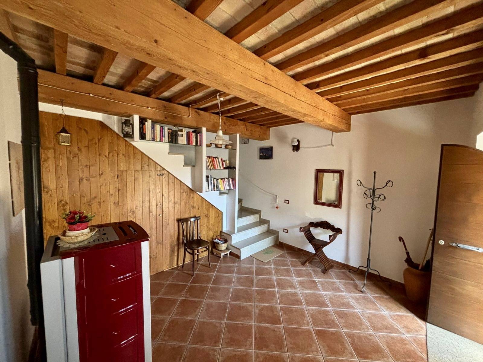 Cielo Terra in vendita a Fabriano, FRAZIONI