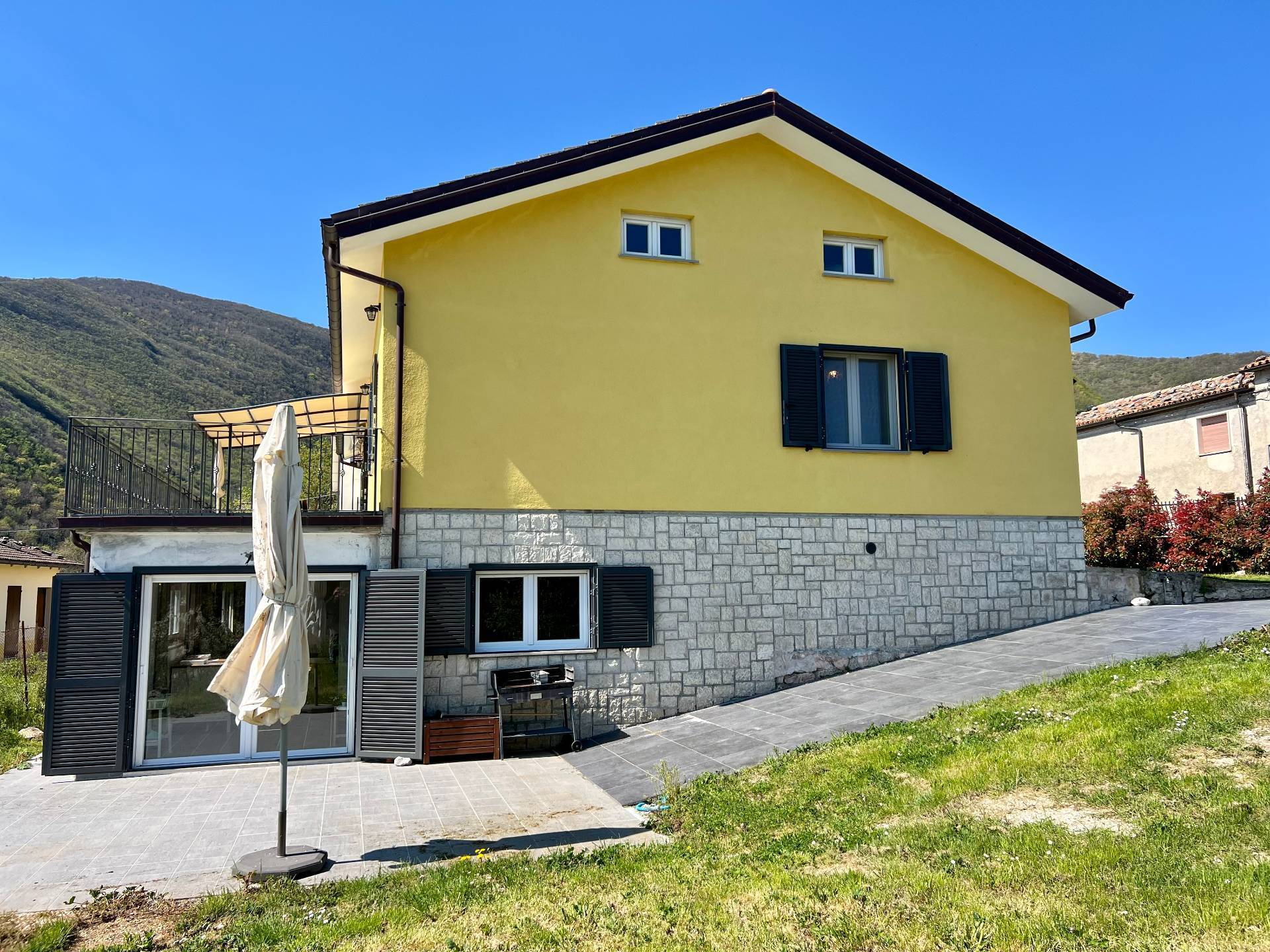 Casa singola in vendita a Sassoferrato