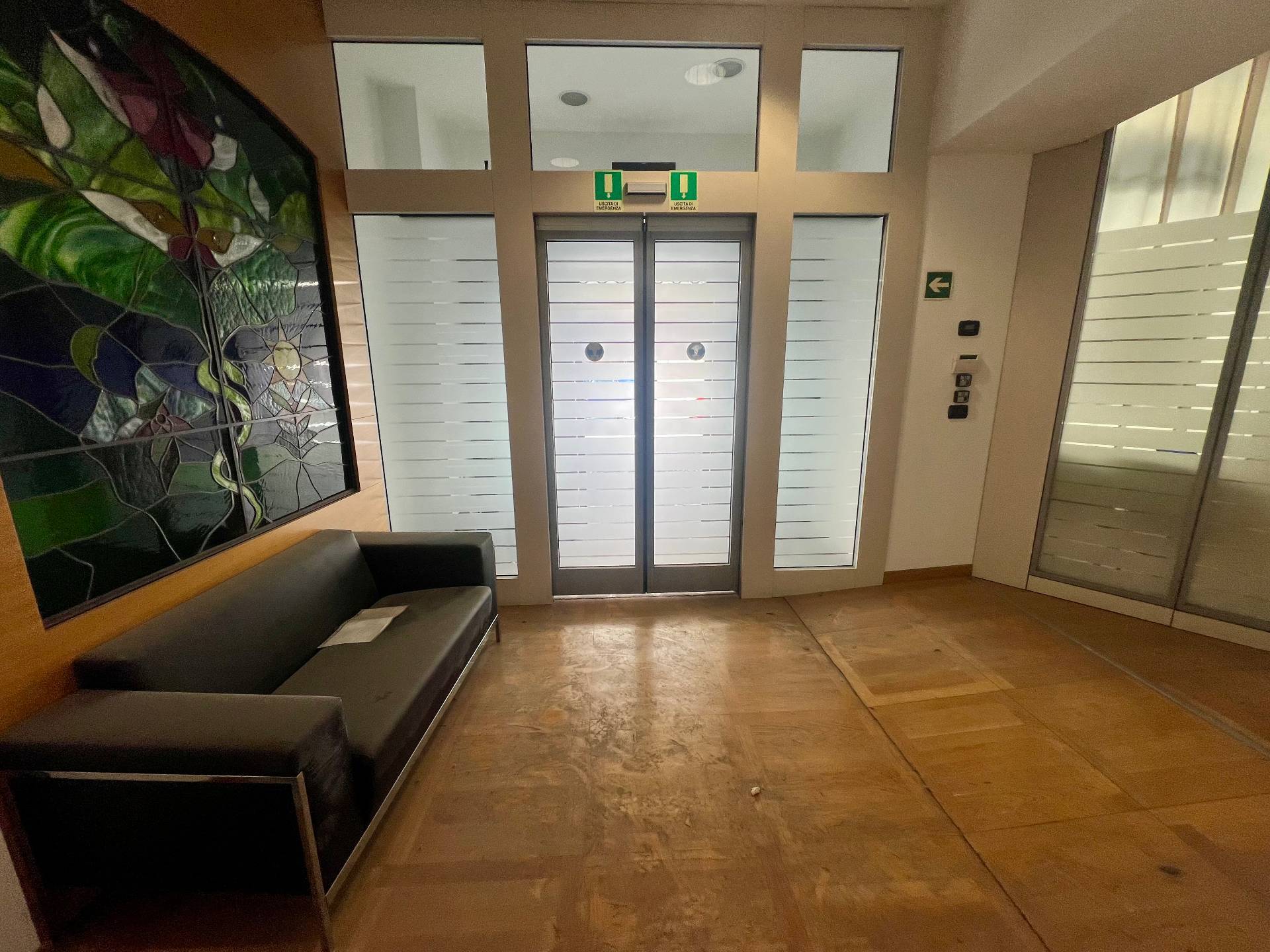 Locale commerciale in vendita a Fabriano, CENTRO STORICO