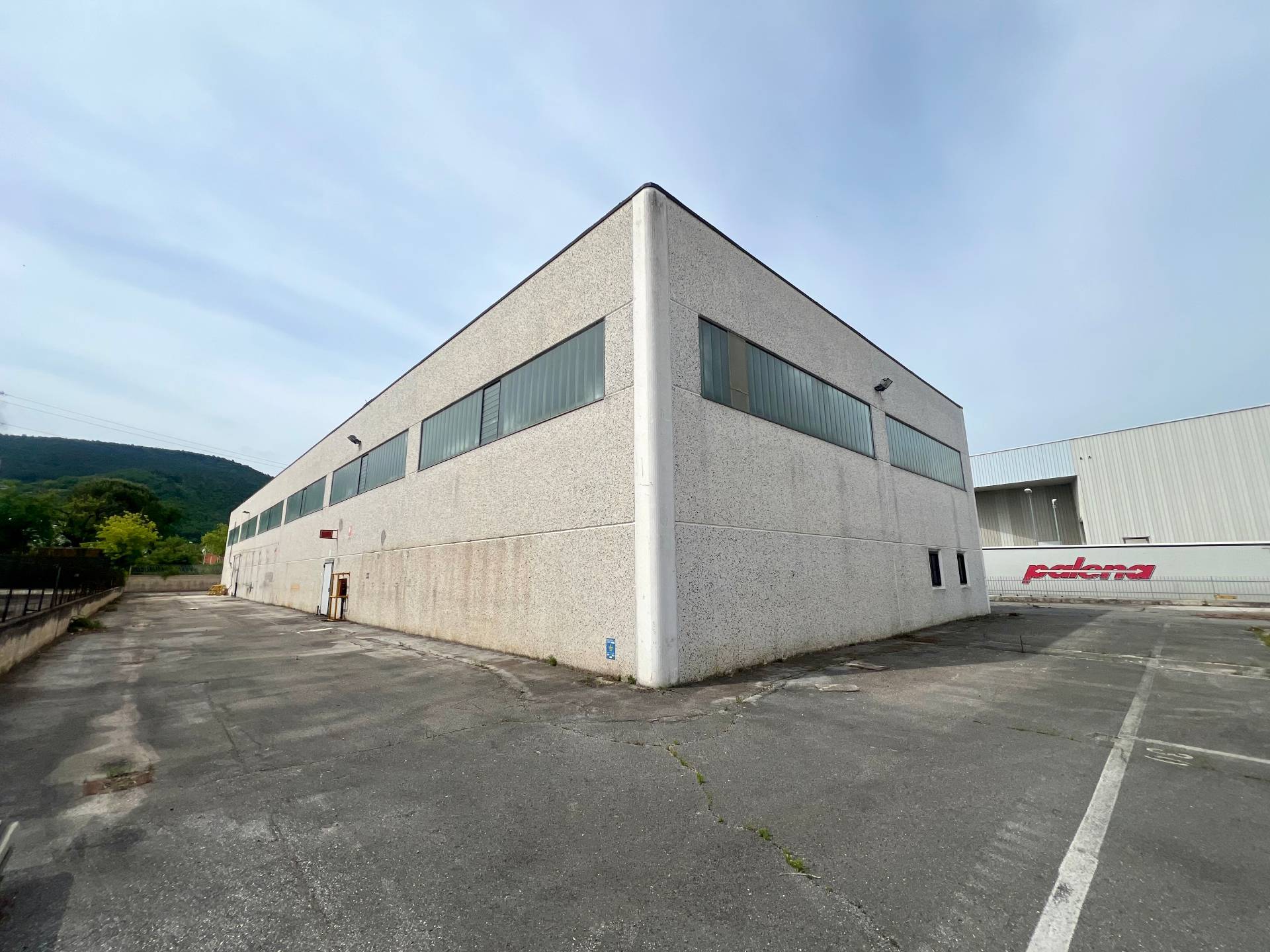 Capannone in vendita a Fabriano, FRAZIONI