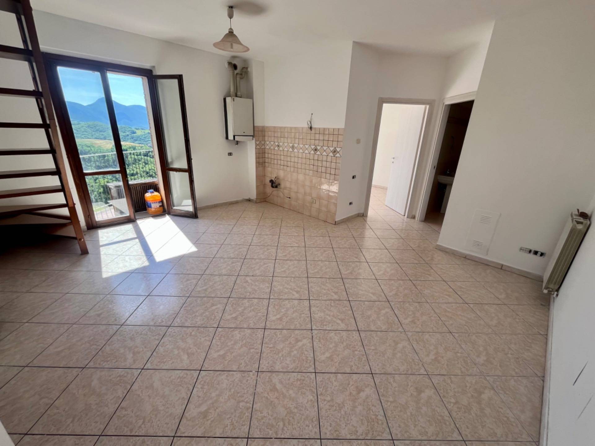 Appartamento in vendita a Fabriano, FRAZIONI