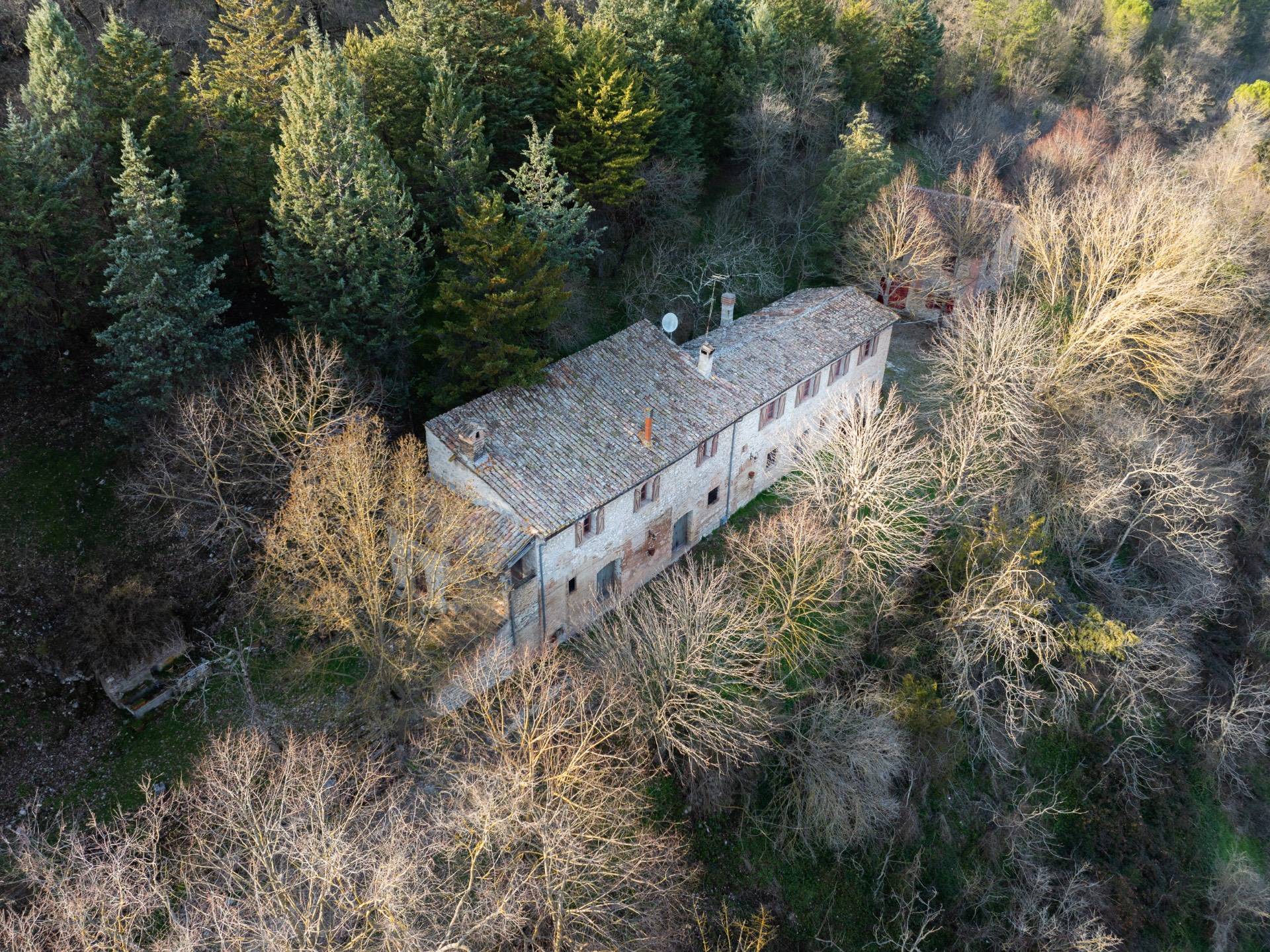 Casolare in vendita a Fabriano, FRAZIONI