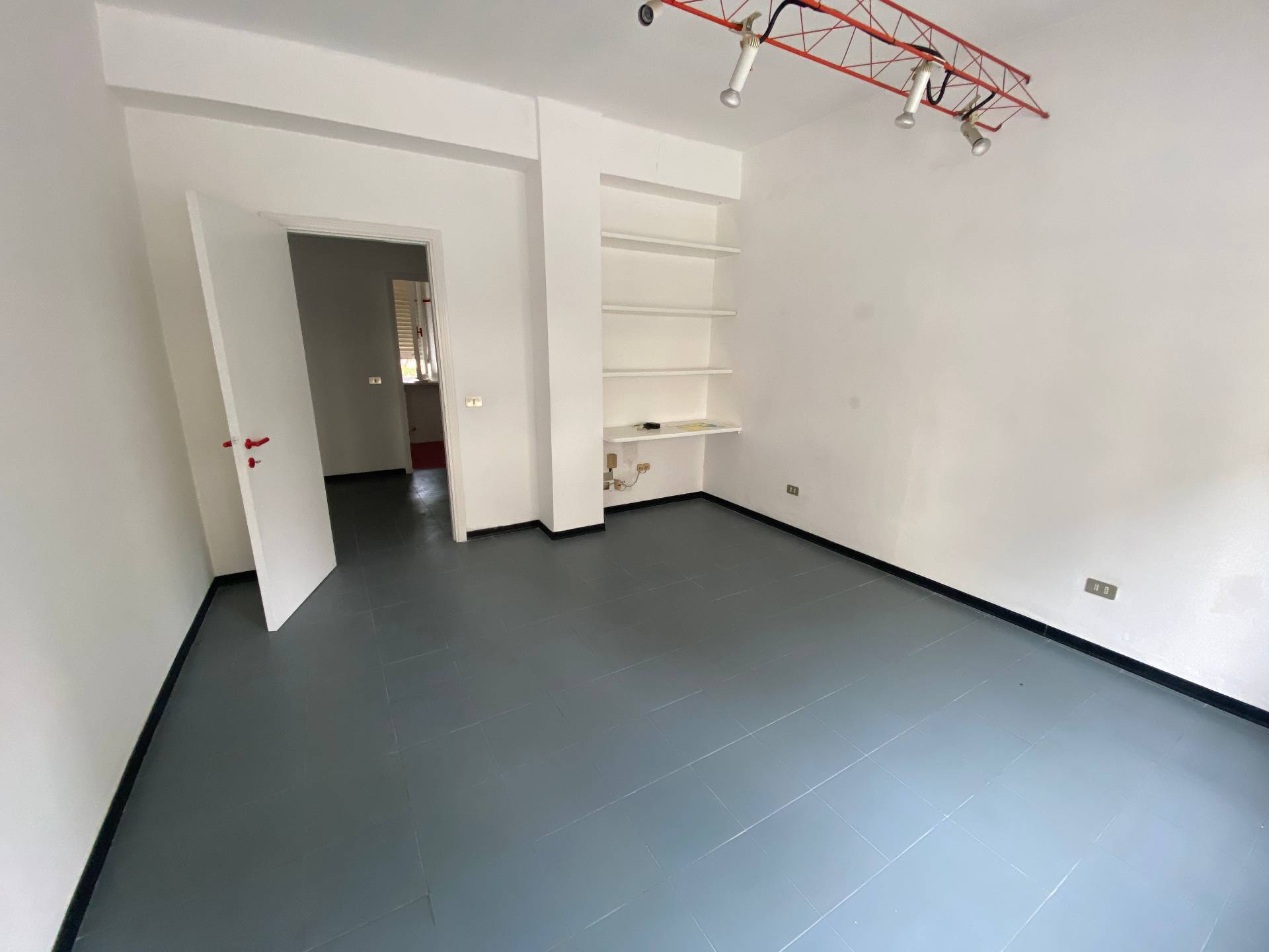 Studio/Ufficio in vendita a Fabriano, SEMI PERIFERIA