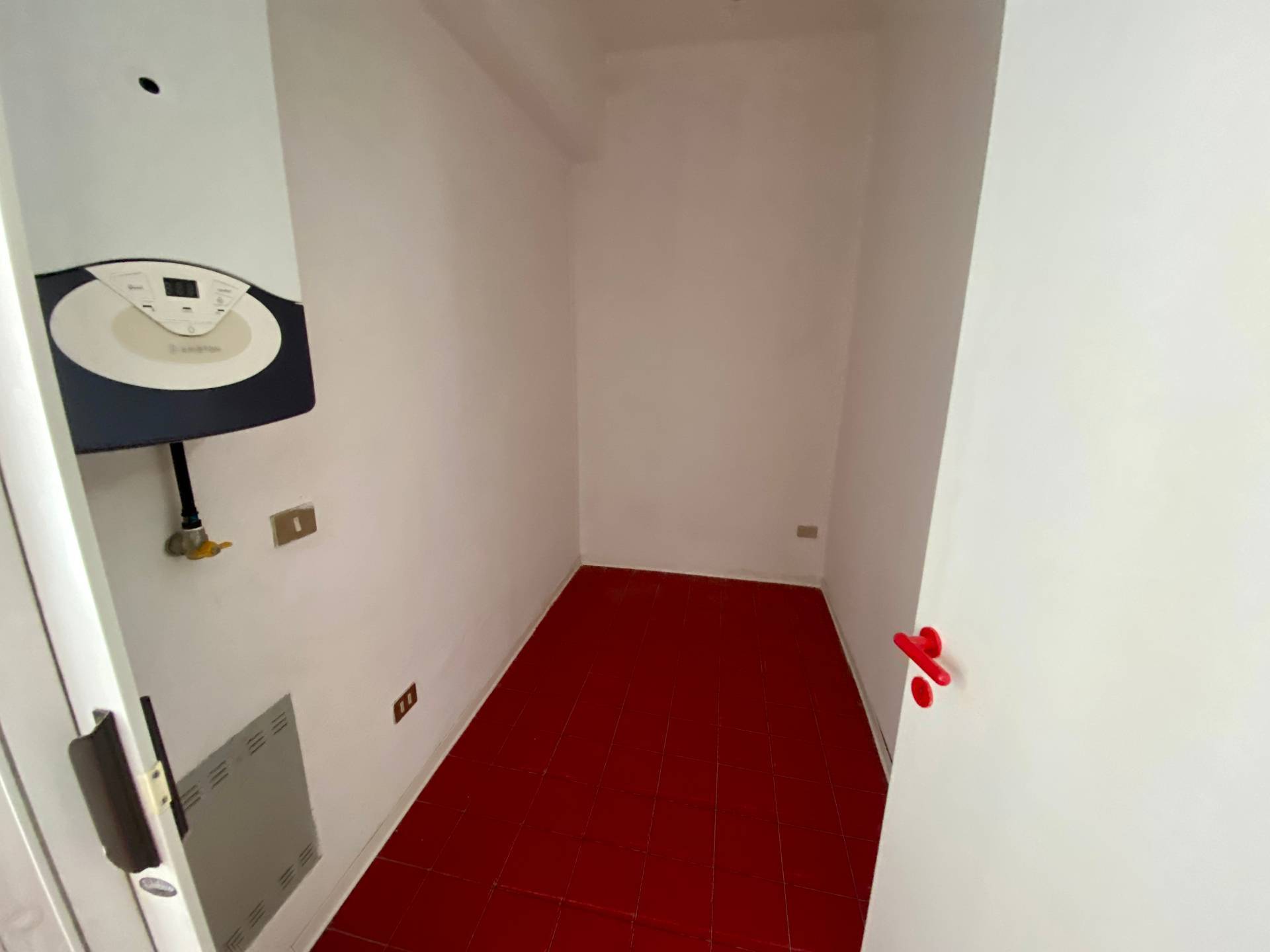 Studio/Ufficio in vendita a Fabriano, SEMI PERIFERIA