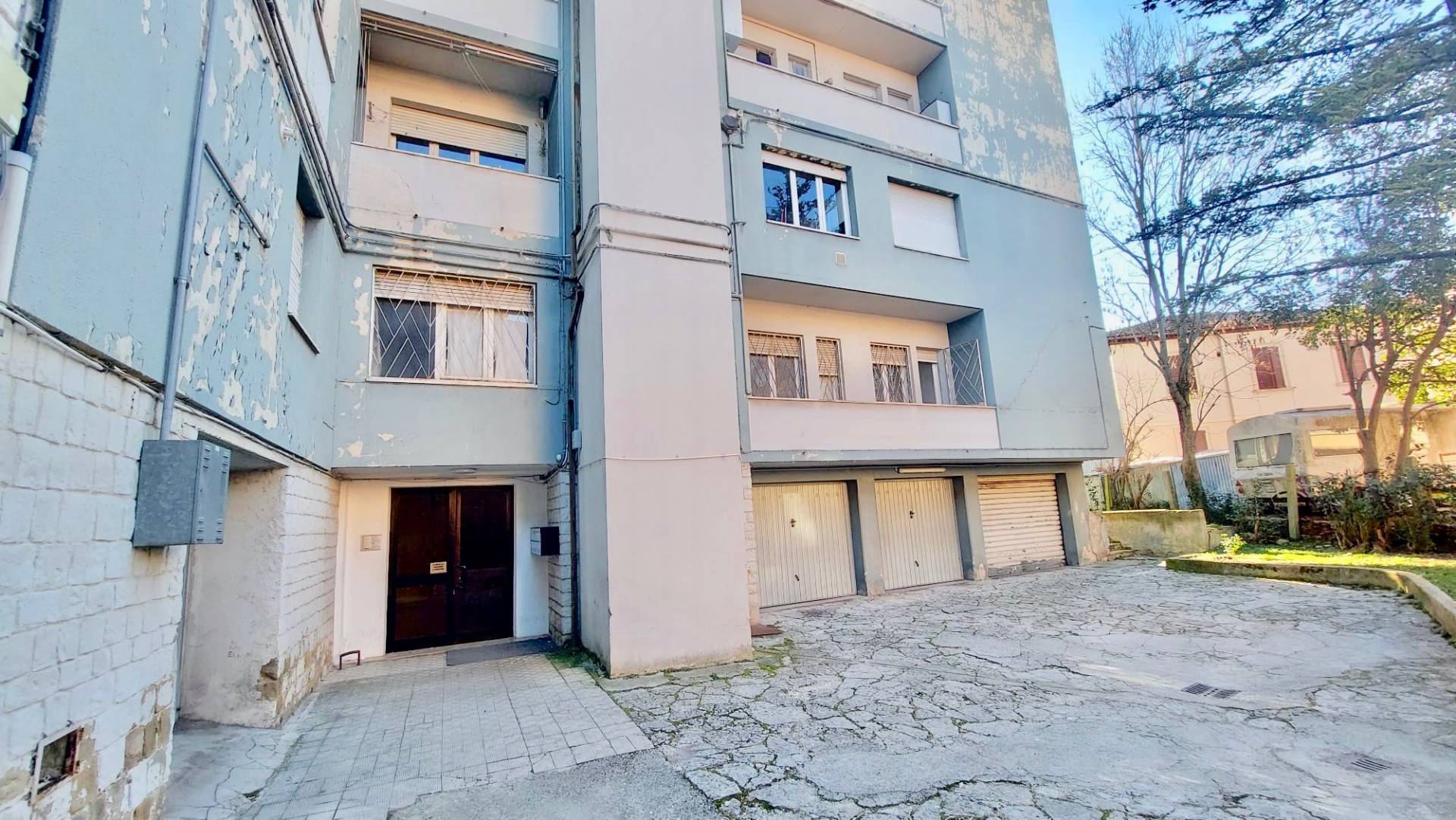 Studio/Ufficio in vendita a Fabriano, SEMI PERIFERIA