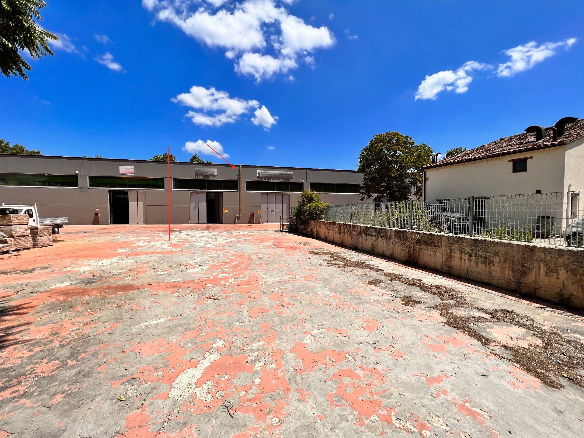Opificio in vendita a Fabriano, PERIFERIA
