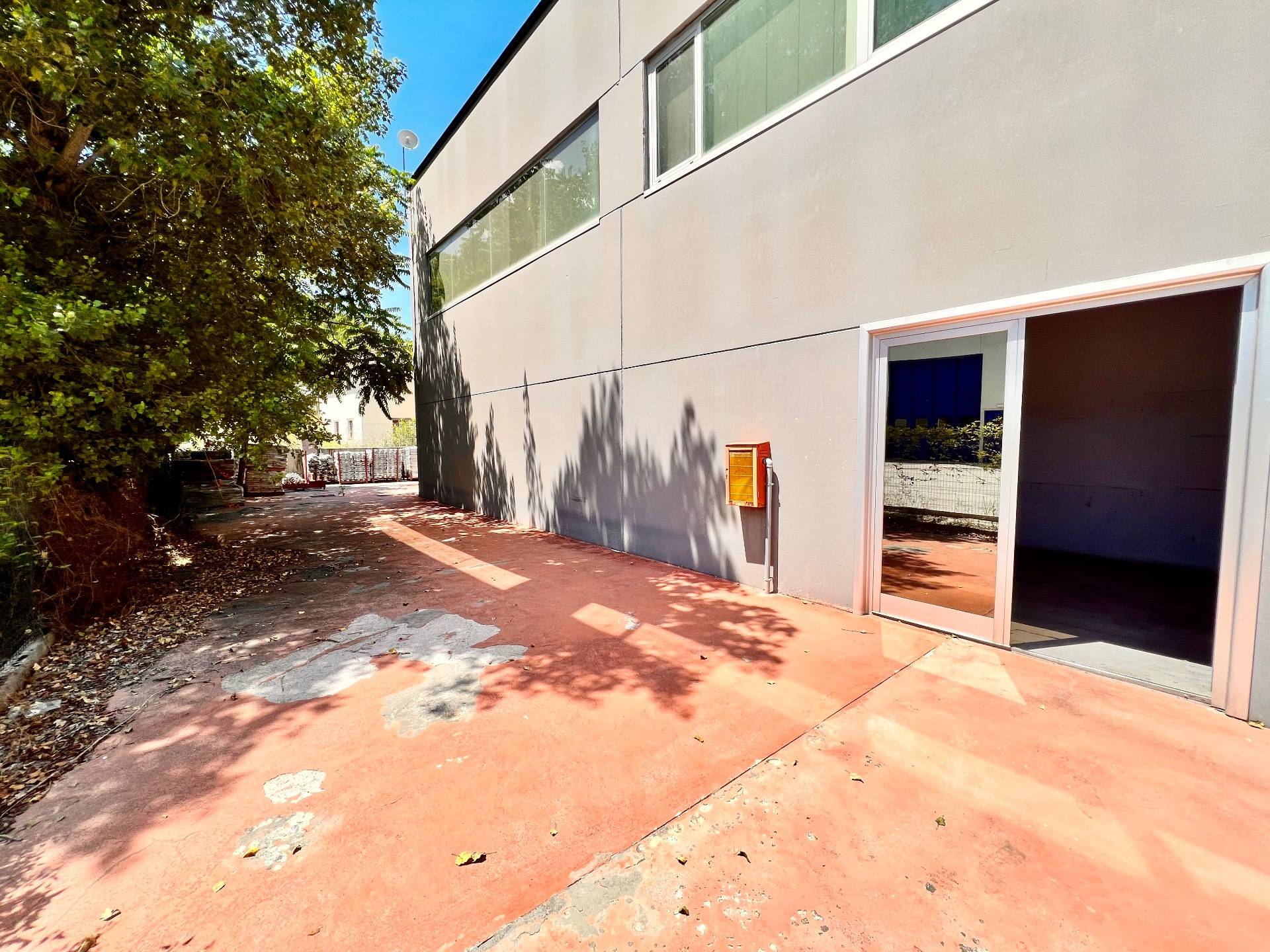 Opificio in vendita a Fabriano, PERIFERIA