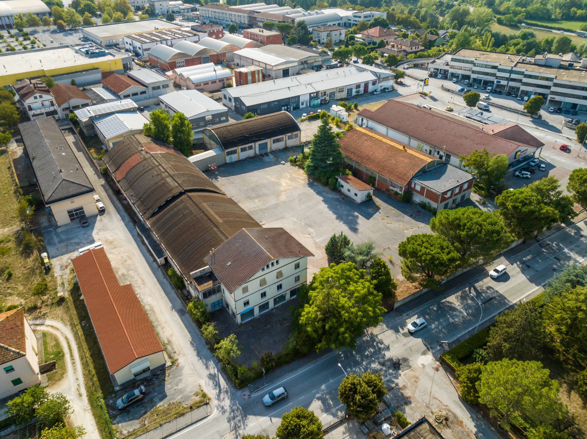 Opificio in vendita a Fabriano, PERIFERIA