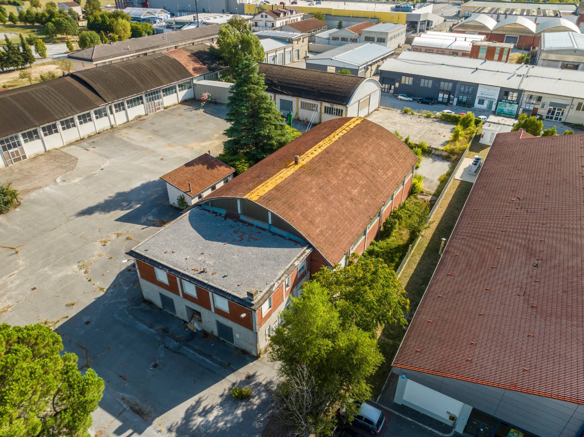 Opificio in vendita a Fabriano, PERIFERIA