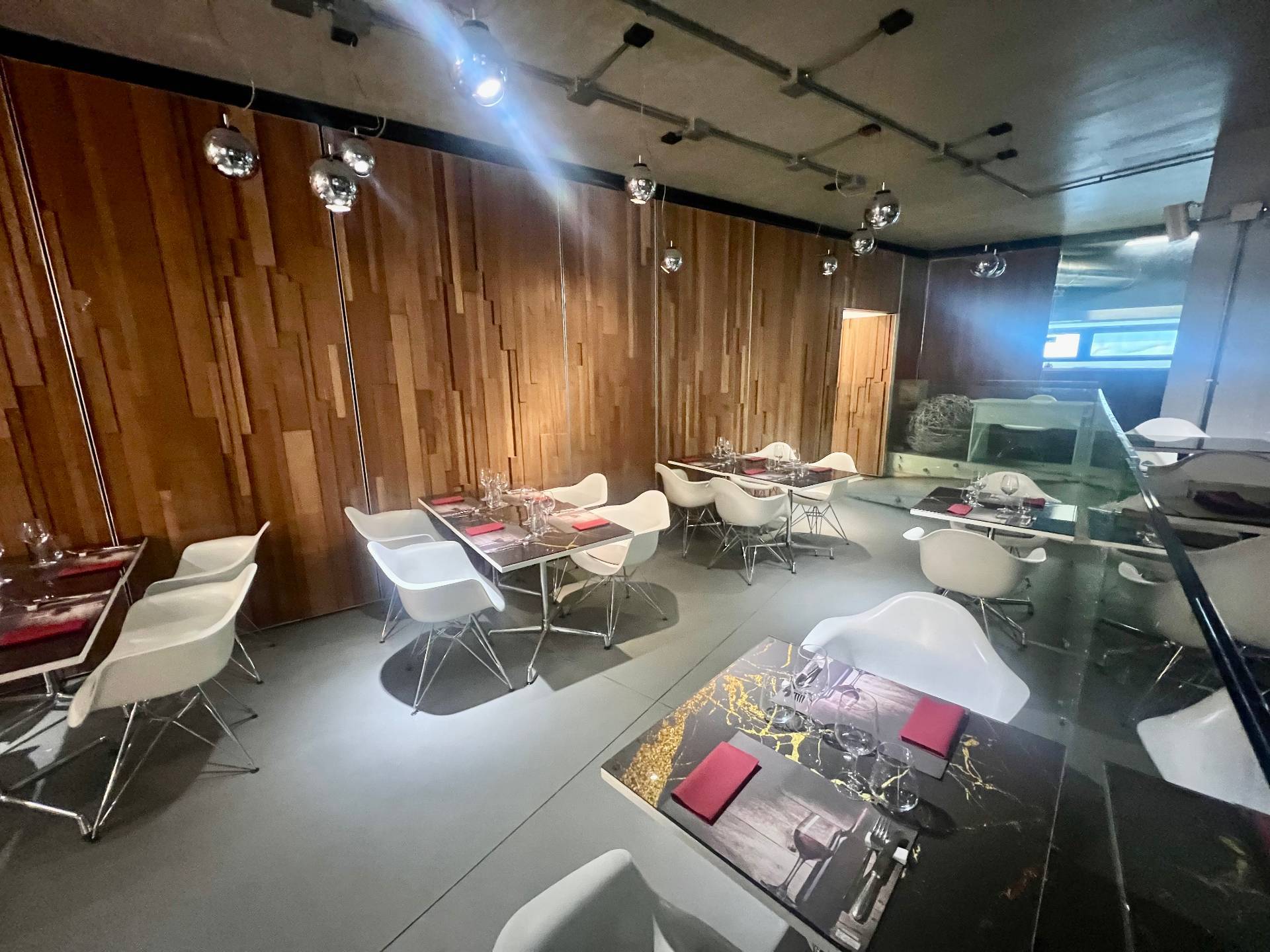 Locale commerciale in vendita a Fabriano, CENTRO STORICO