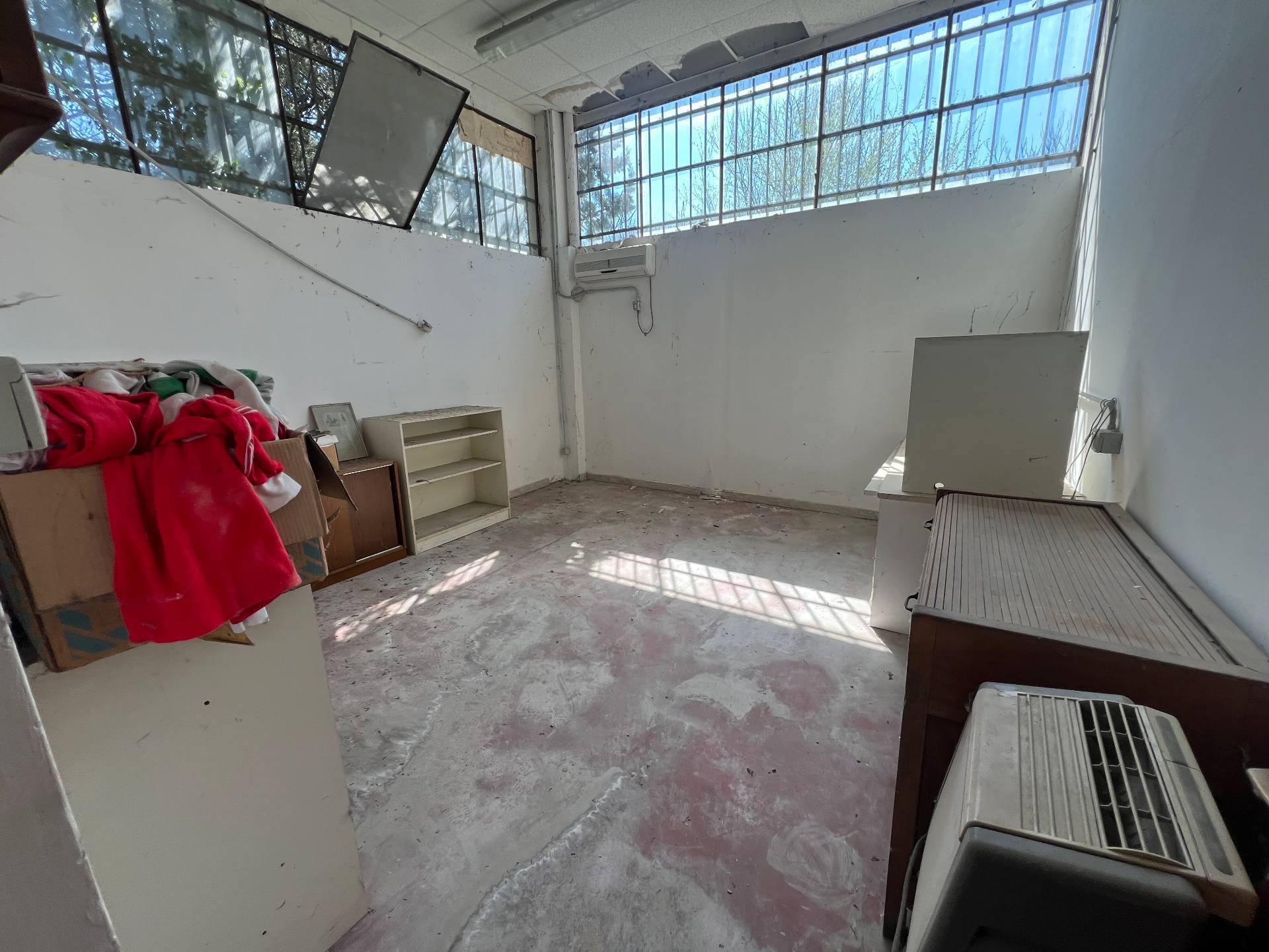 Magazzino in vendita a Fabriano, SEMI PERIFERIA