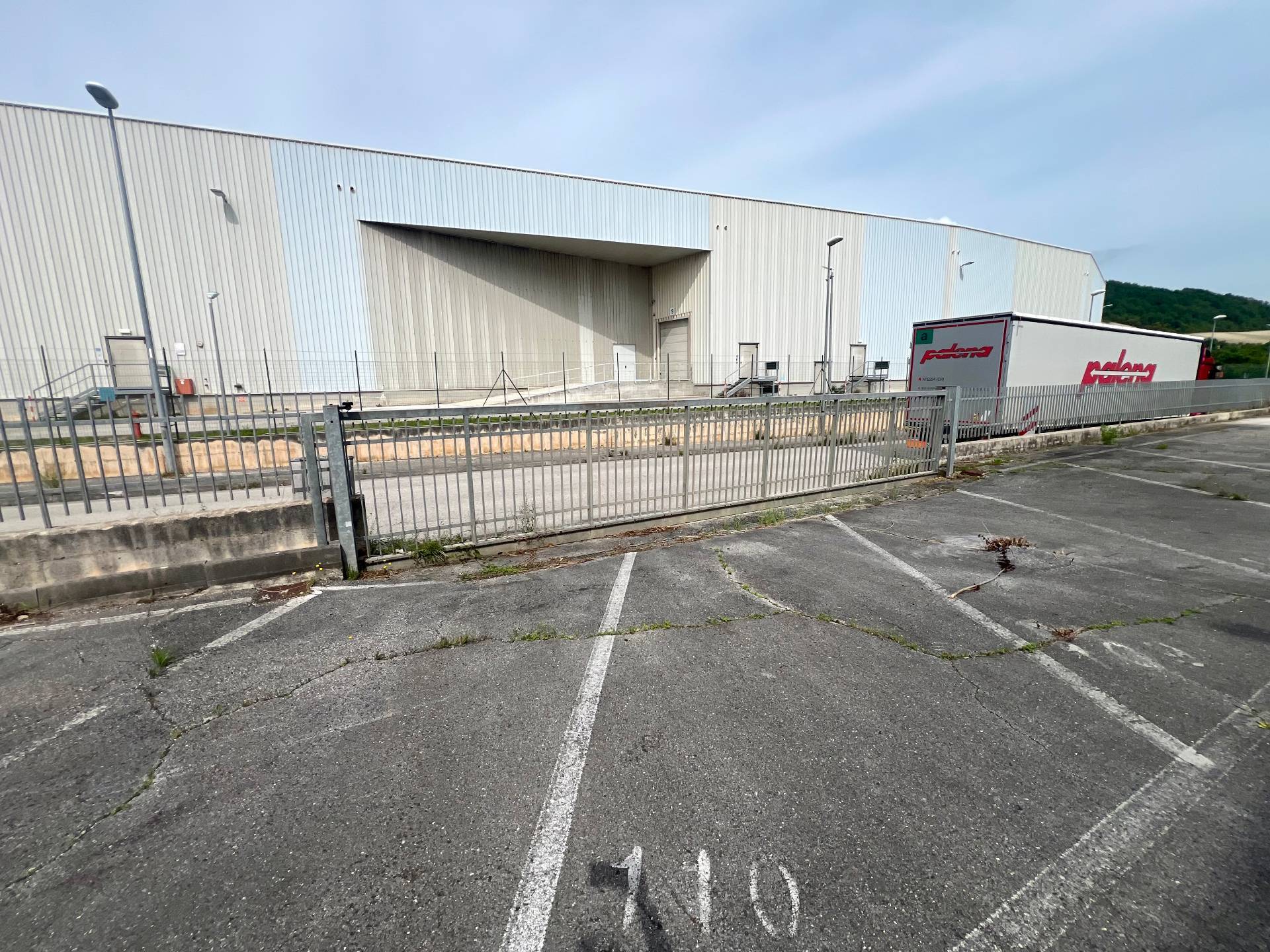 Capannone in vendita a Fabriano, FRAZIONI