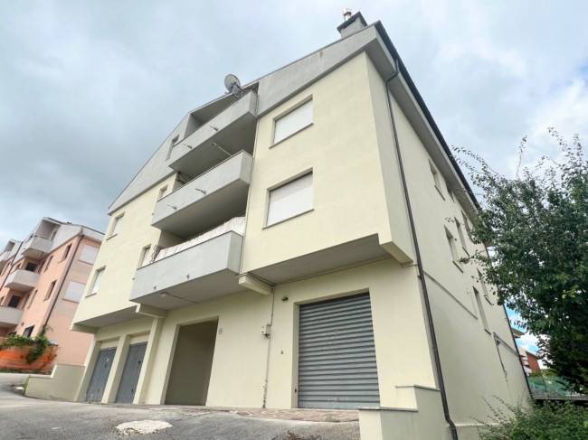 Mansarda in vendita a Fabriano, SEMI PERIFERIA