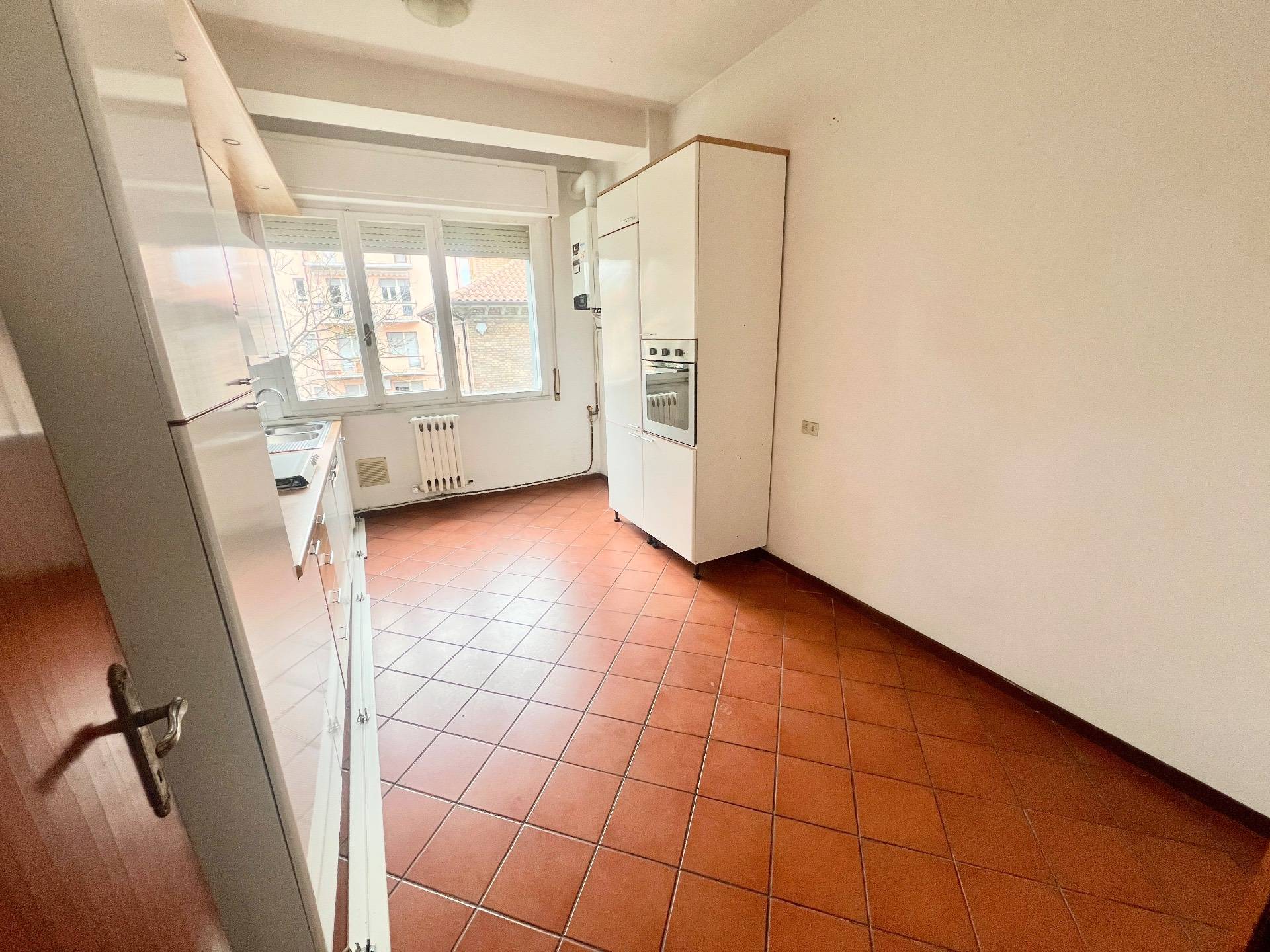 Appartamento in vendita a Fabriano, SEMI PERIFERIA