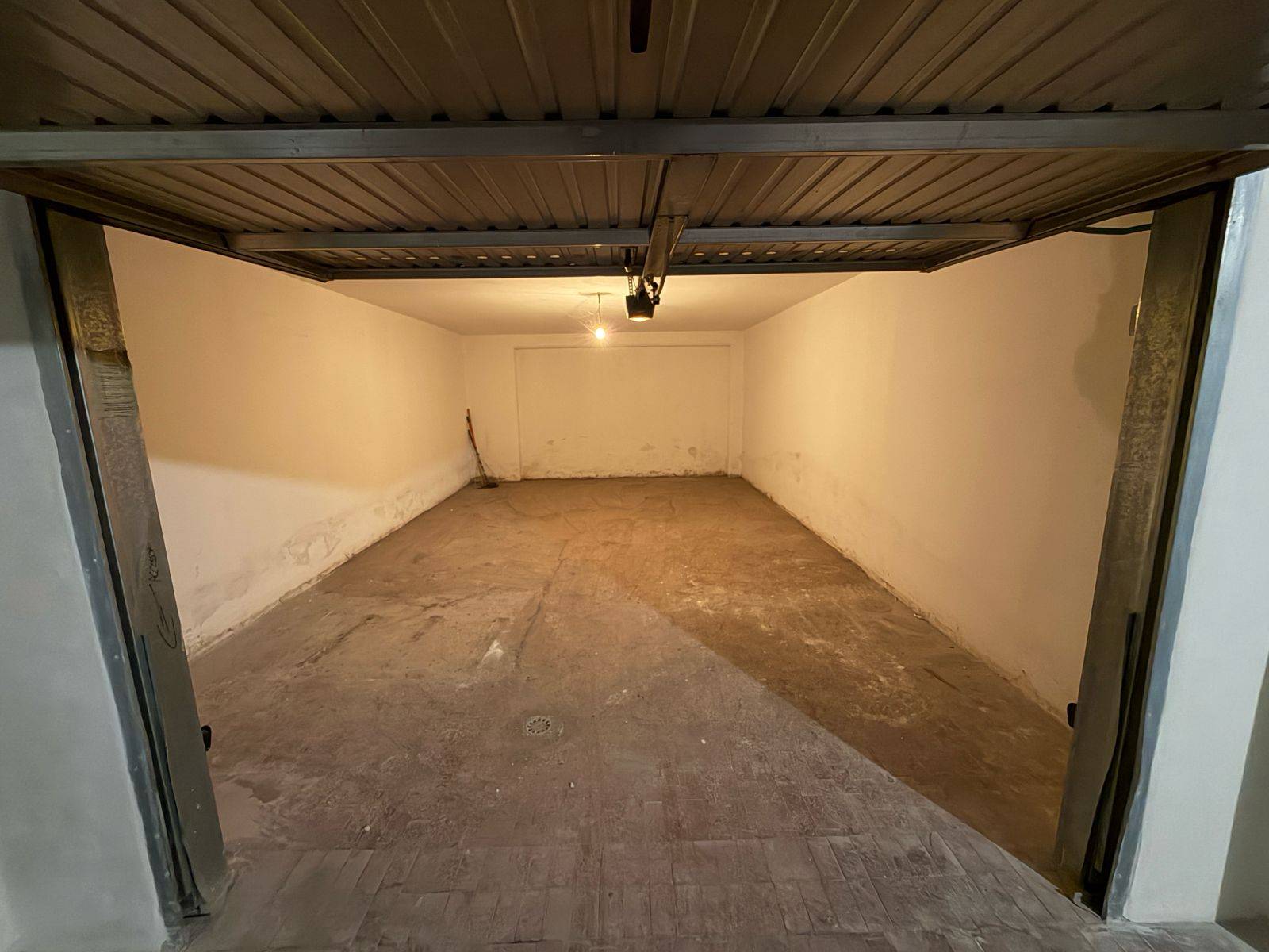 Garage in vendita a Fabriano, SEMI PERIFERIA