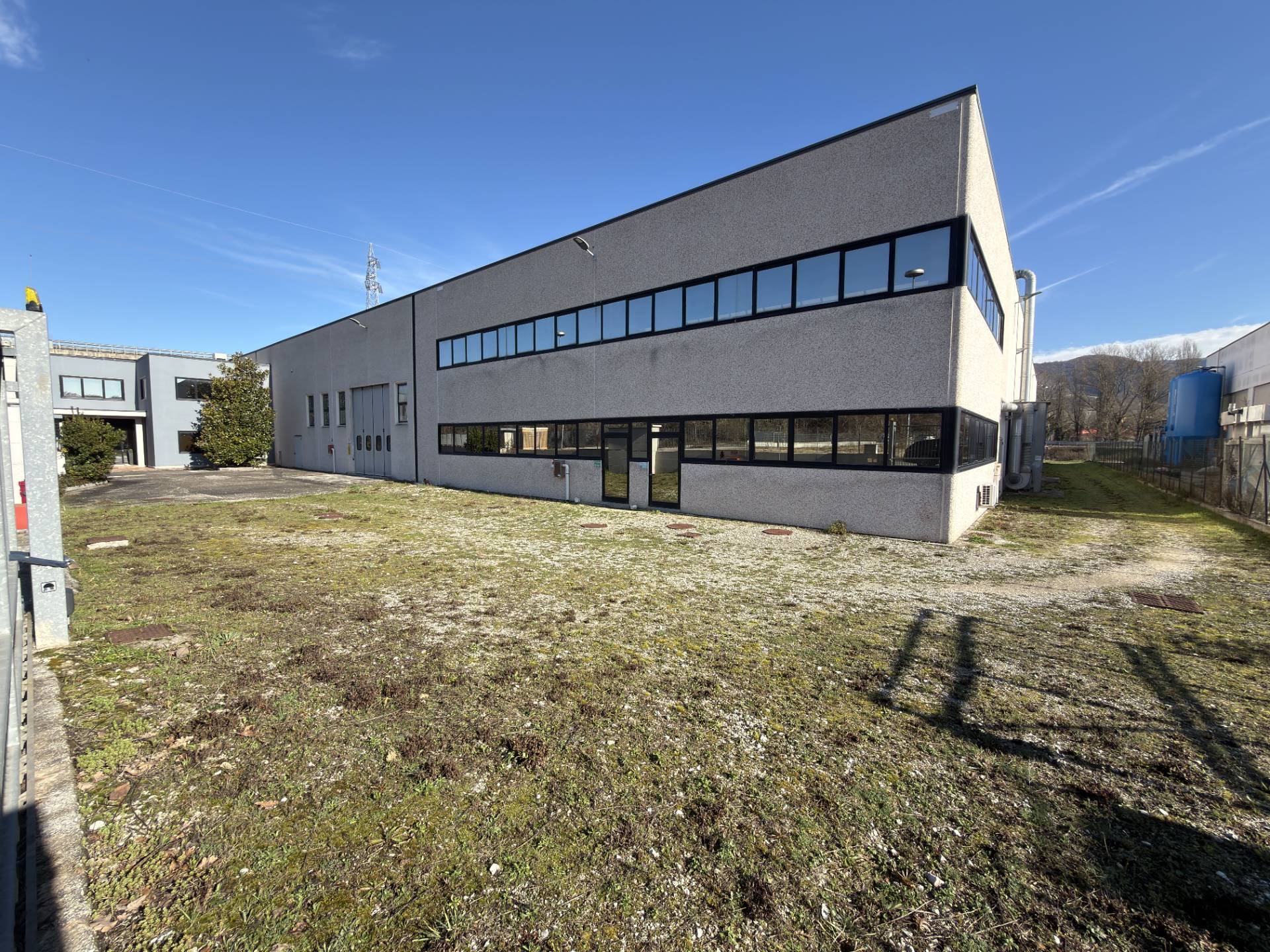 Opificio in vendita a Fabriano, PERIFERIA
