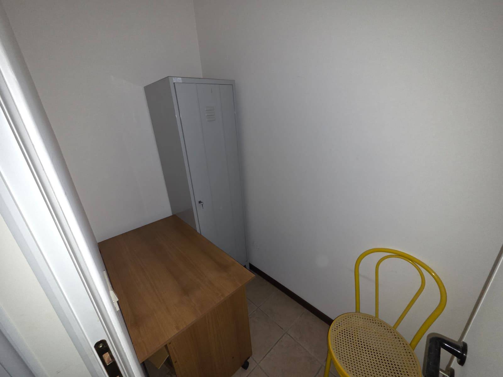 Locale commerciale in vendita a Fabriano, CENTRO STORICO