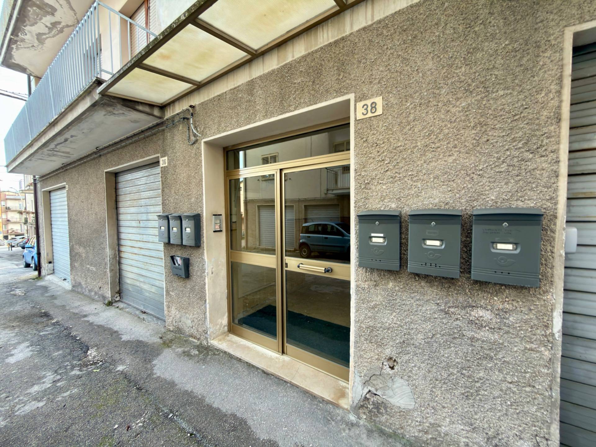 Appartamento in vendita a Fabriano, SEMI PERIFERIA