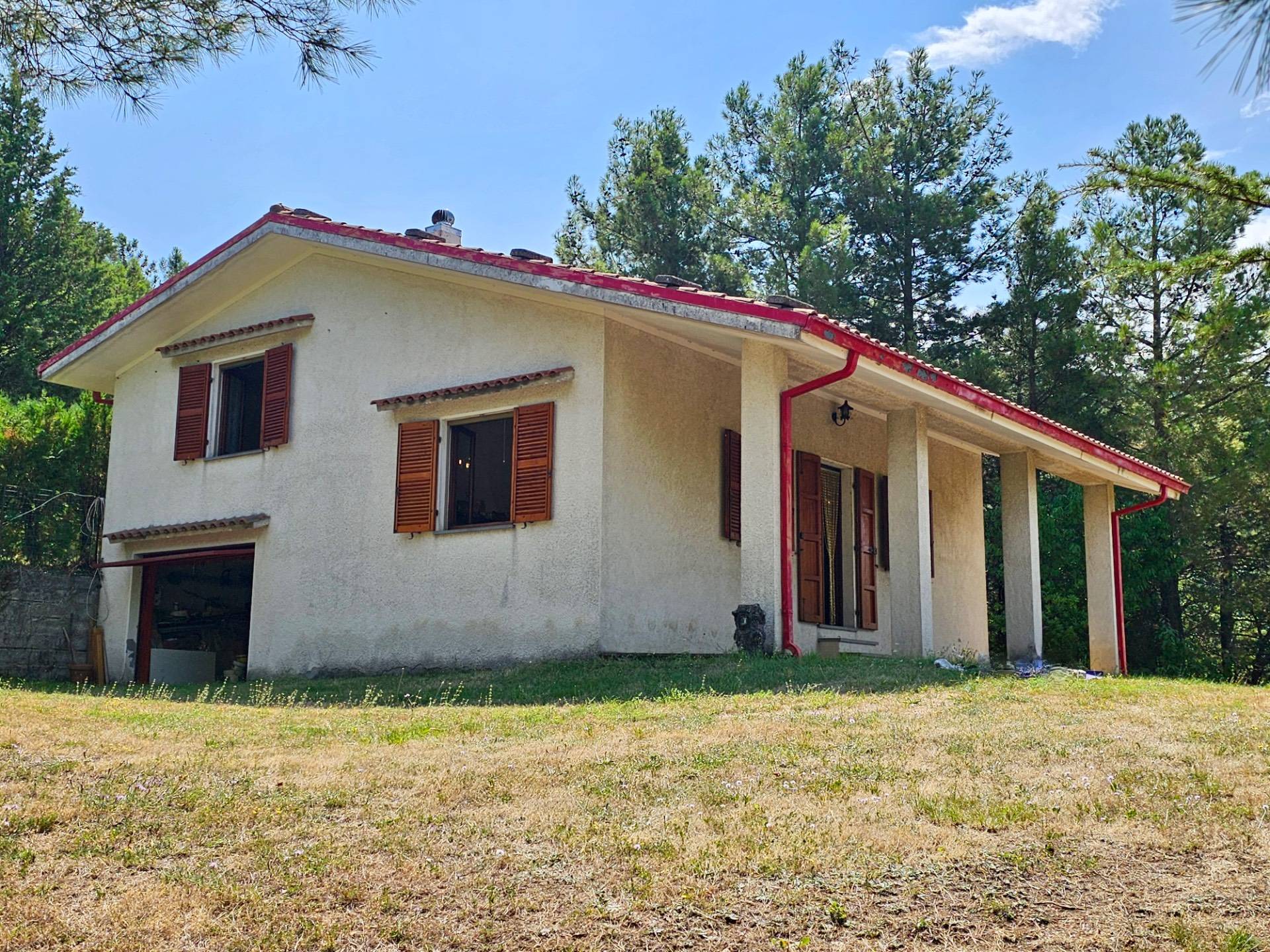 Casa singola in vendita a Fabriano, FRAZIONI