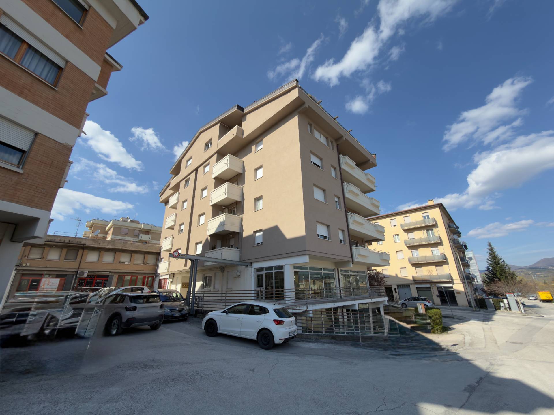 Attico in vendita a Fabriano, SEMI PERIFERIA