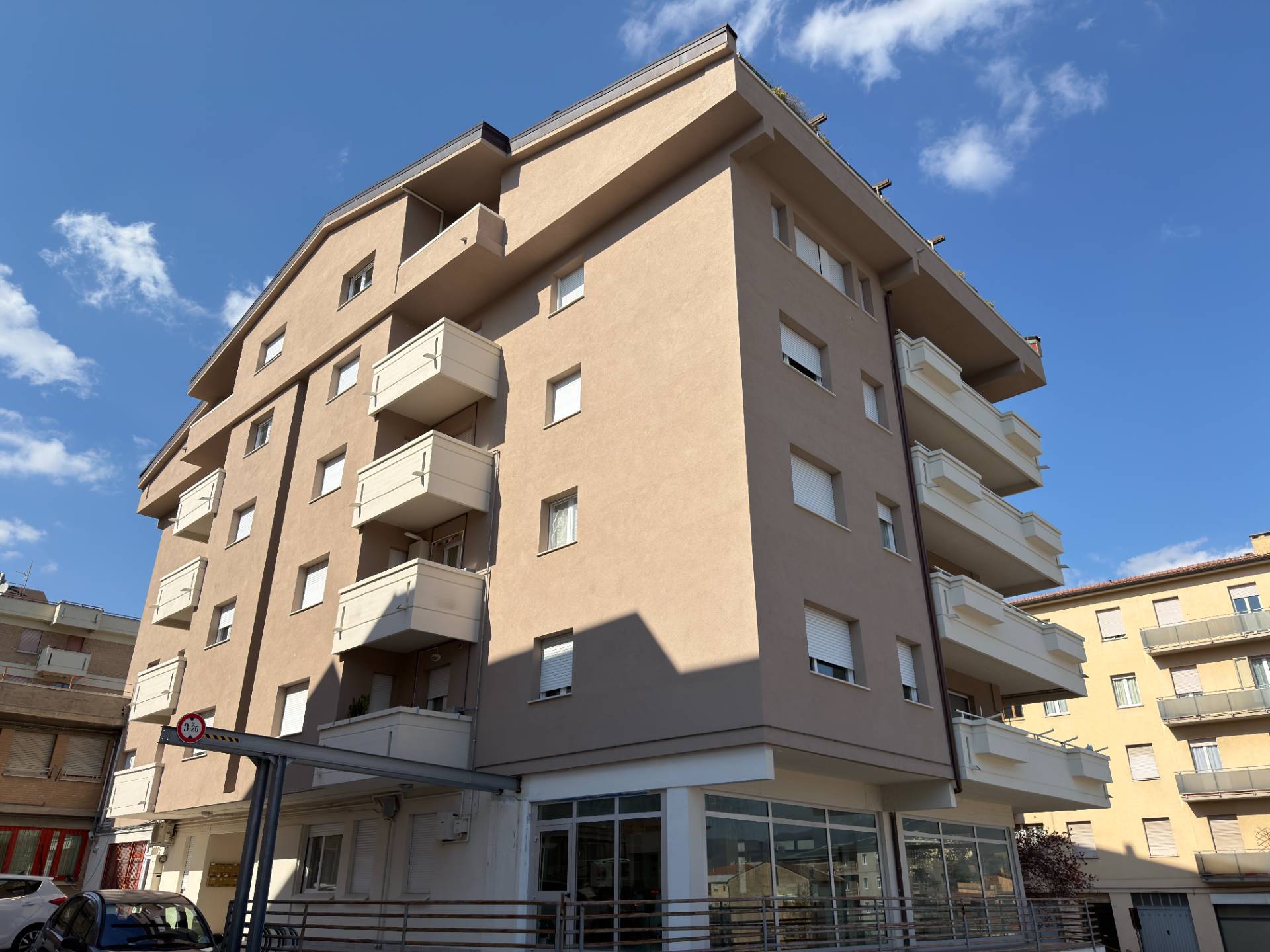 Attico in vendita a Fabriano, SEMI PERIFERIA