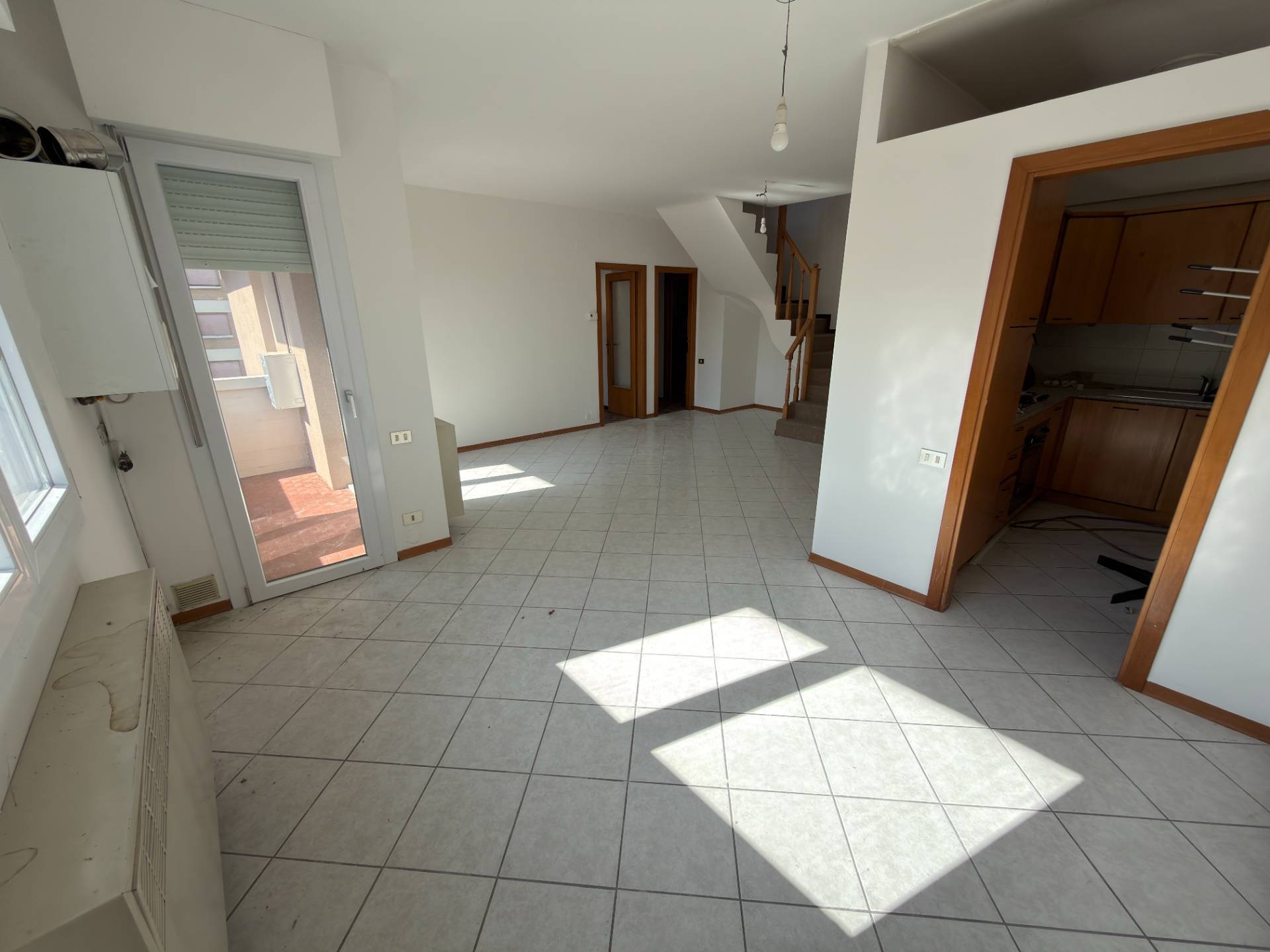 Attico in vendita a Fabriano, SEMI PERIFERIA