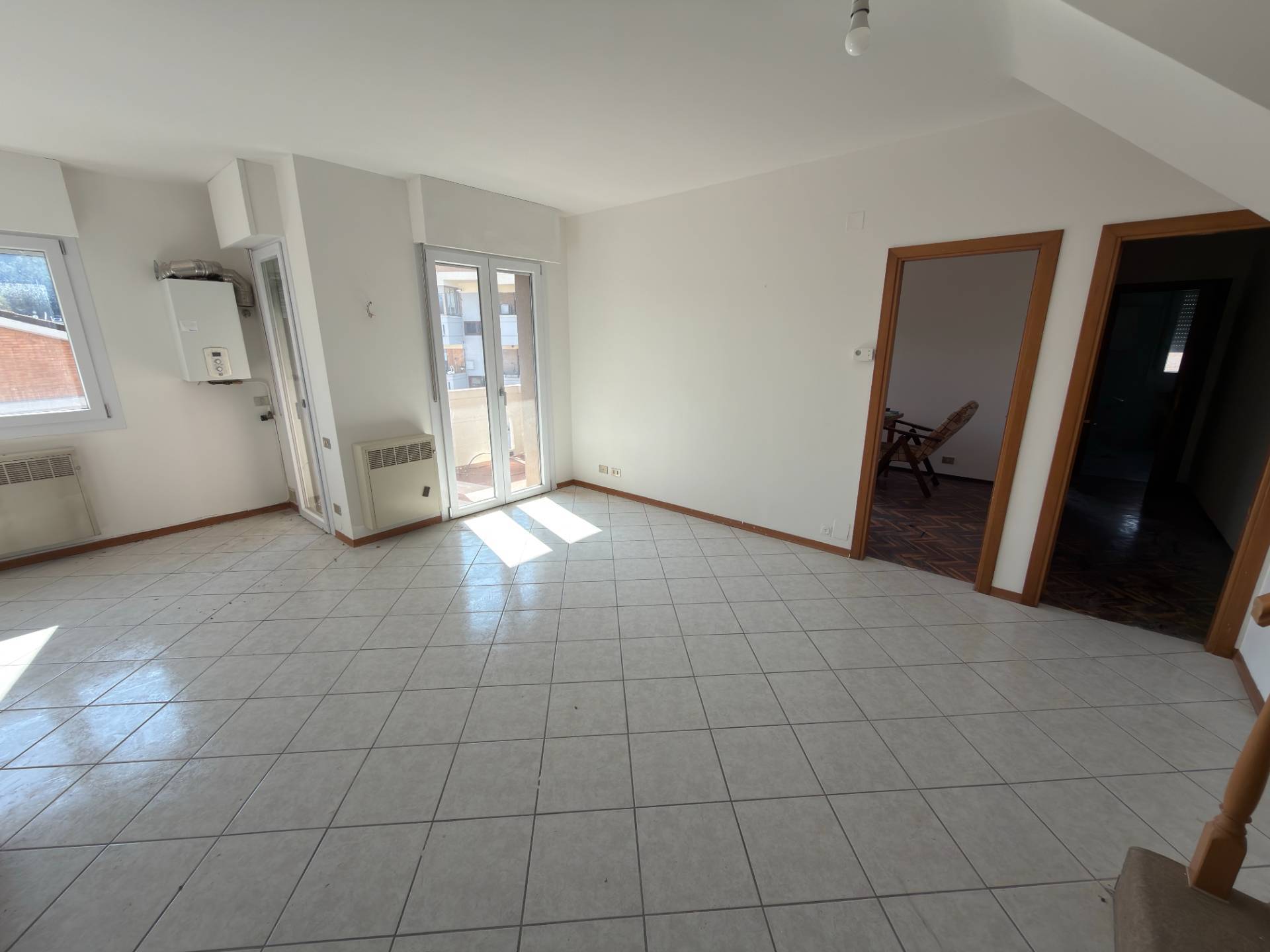 Attico in vendita a Fabriano, SEMI PERIFERIA