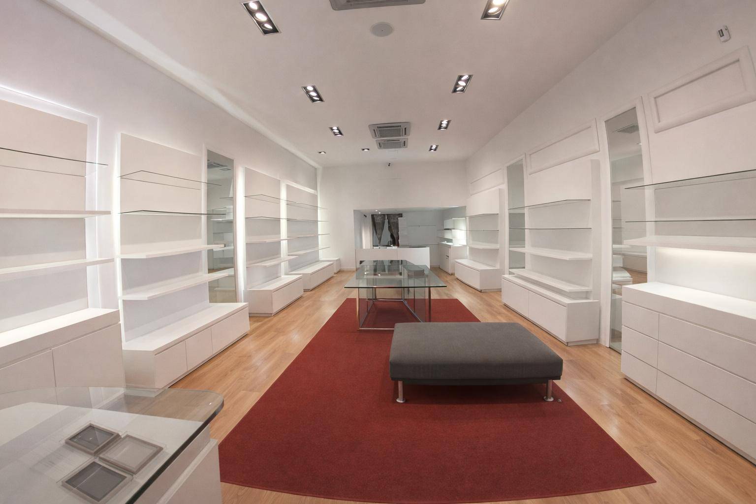 Locale commerciale in affitto a Fabriano, CENTRO STORICO