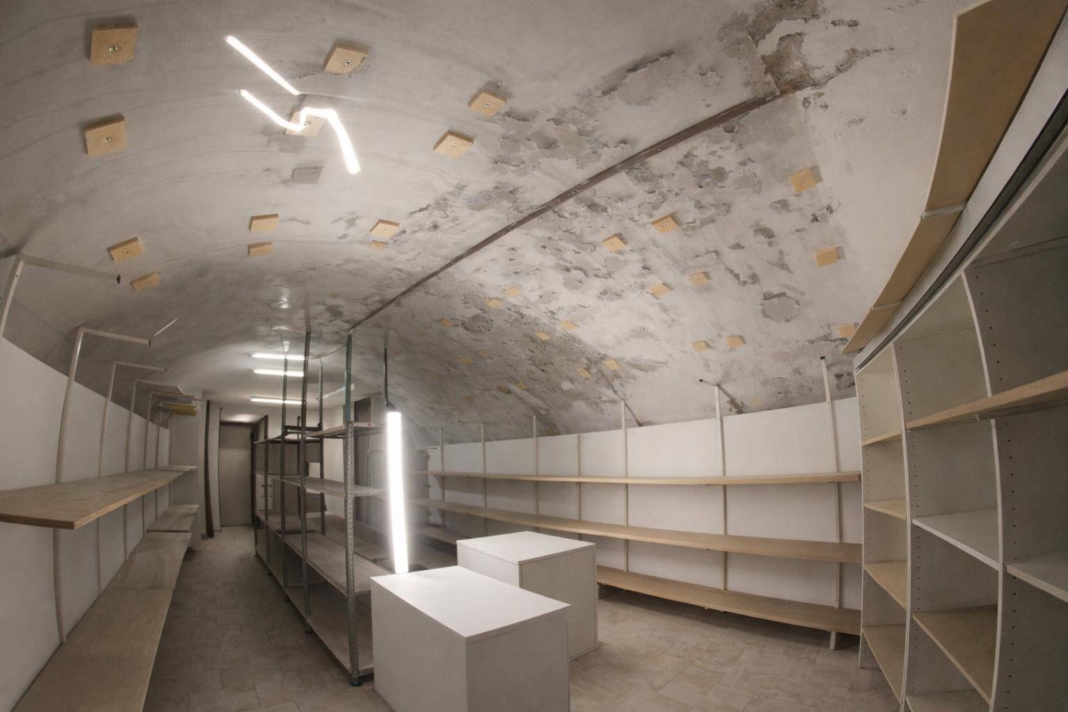 Locale commerciale in affitto a Fabriano, CENTRO STORICO