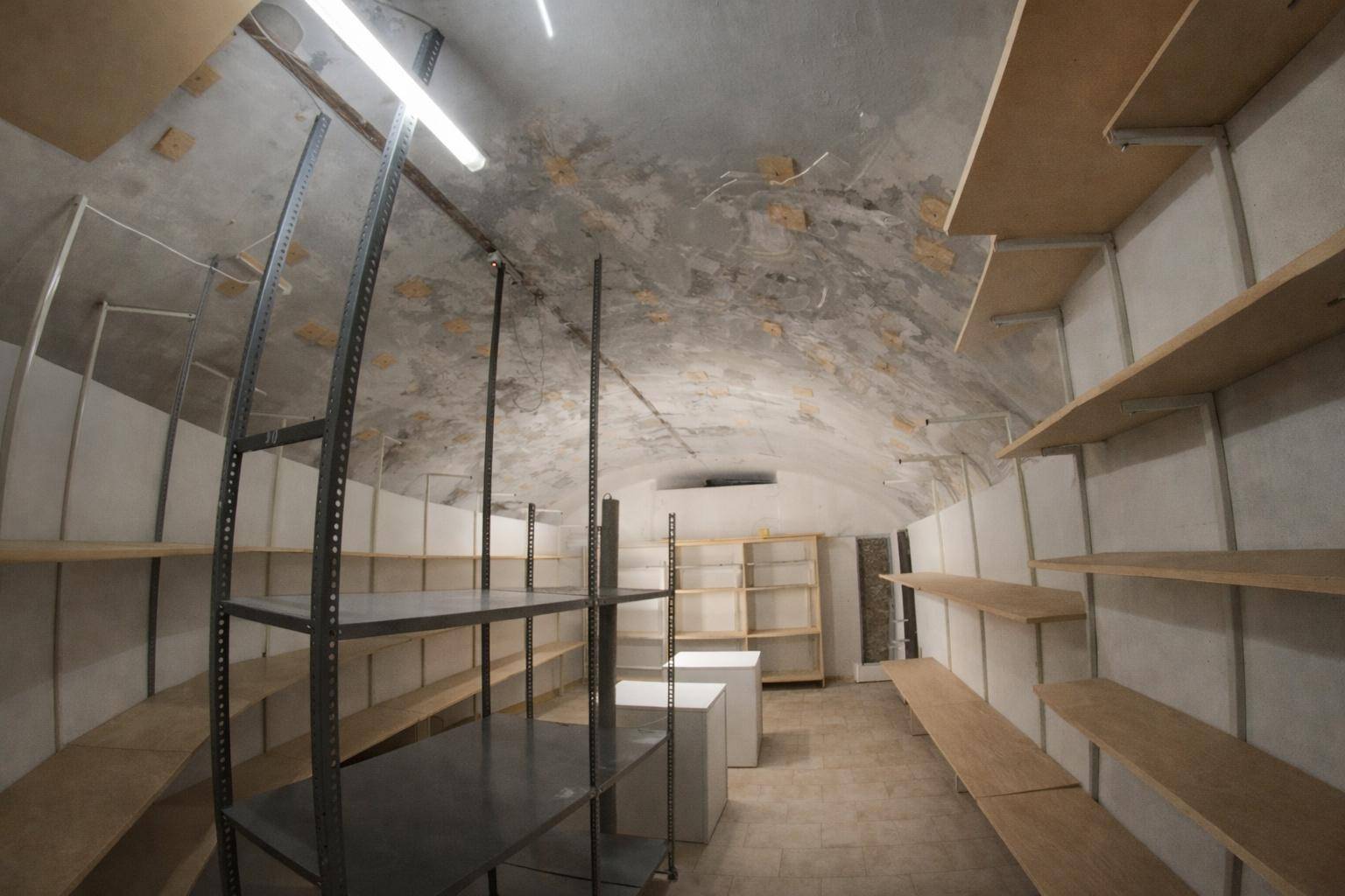 Locale commerciale in affitto a Fabriano, CENTRO STORICO