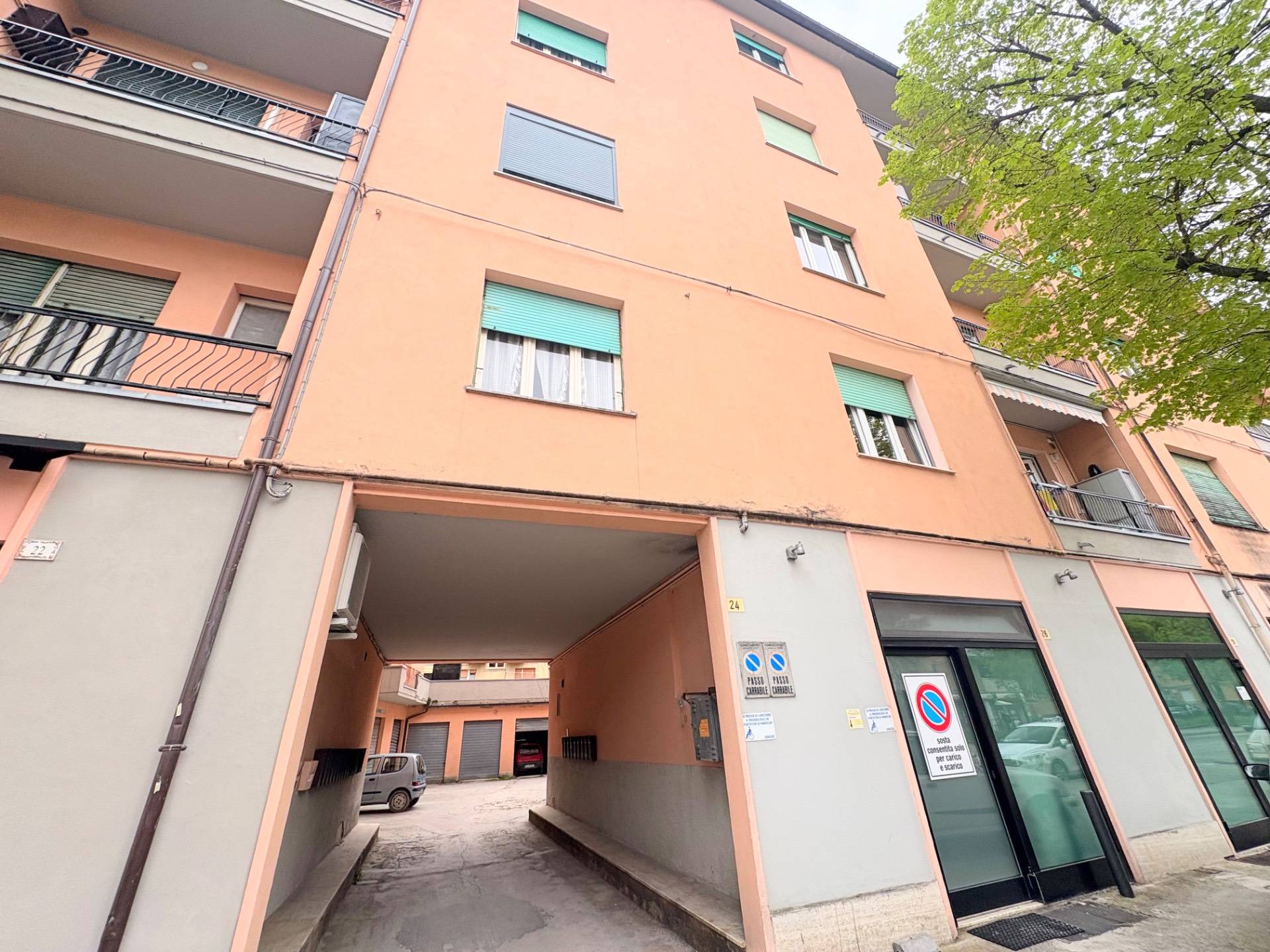 Appartamento in vendita a Fabriano, SEMI PERIFERIA