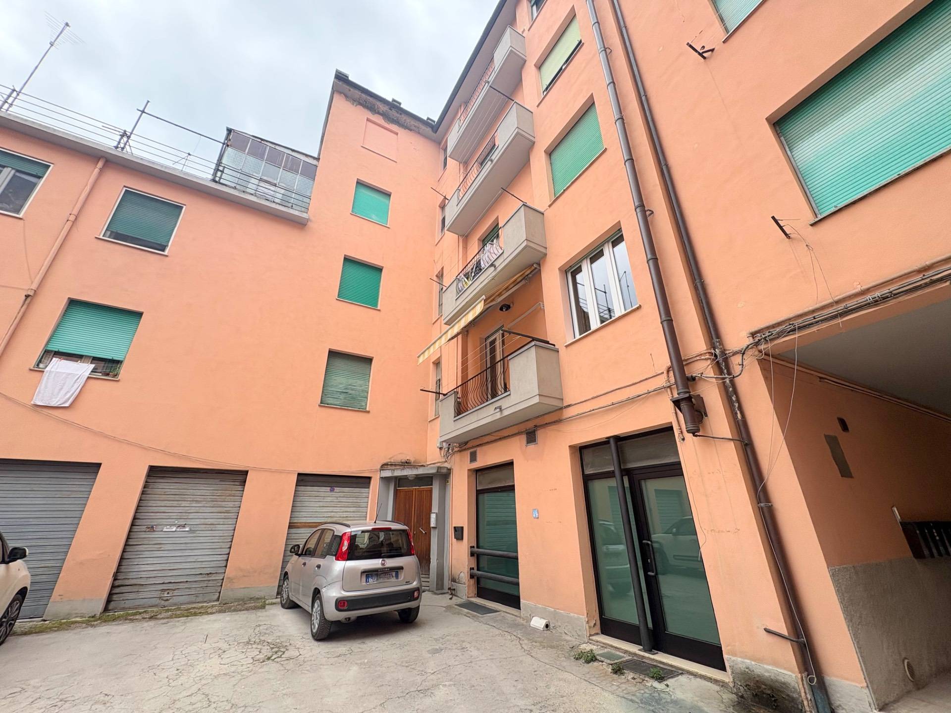 Appartamento in vendita a Fabriano, SEMI PERIFERIA