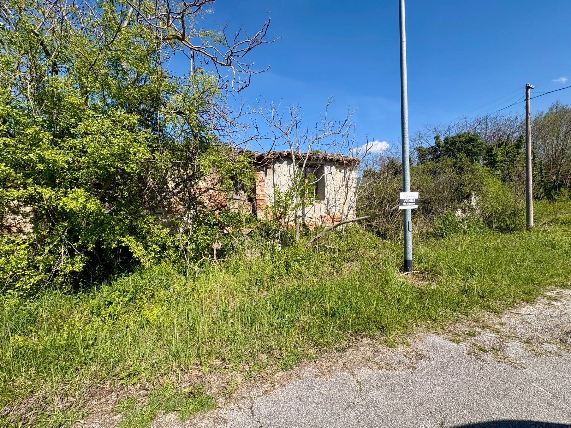 Rustico in vendita a Fabriano