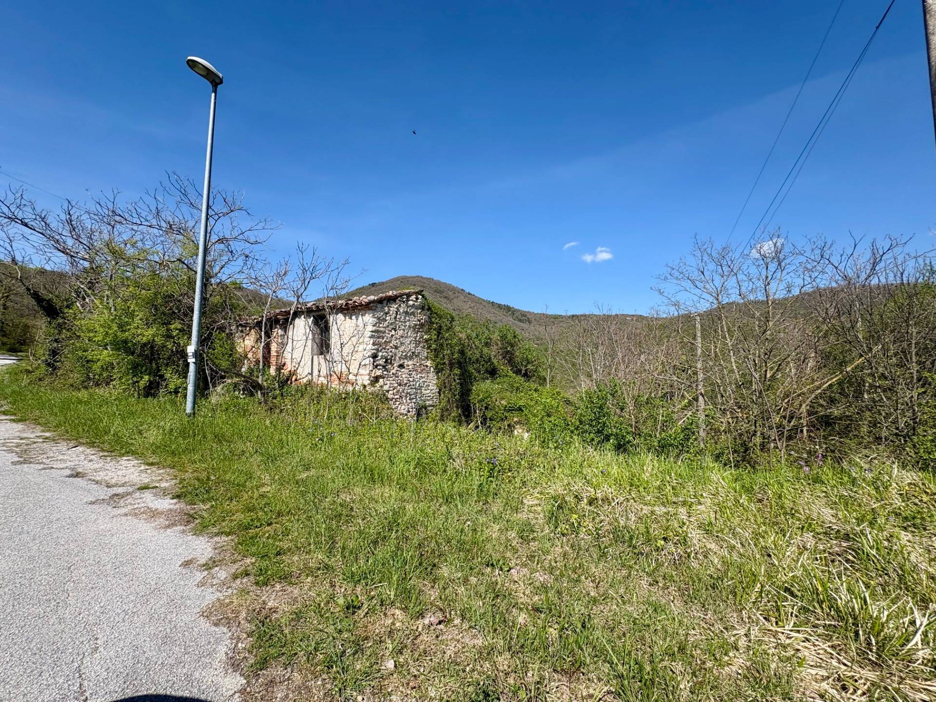 Rustico in vendita a Fabriano