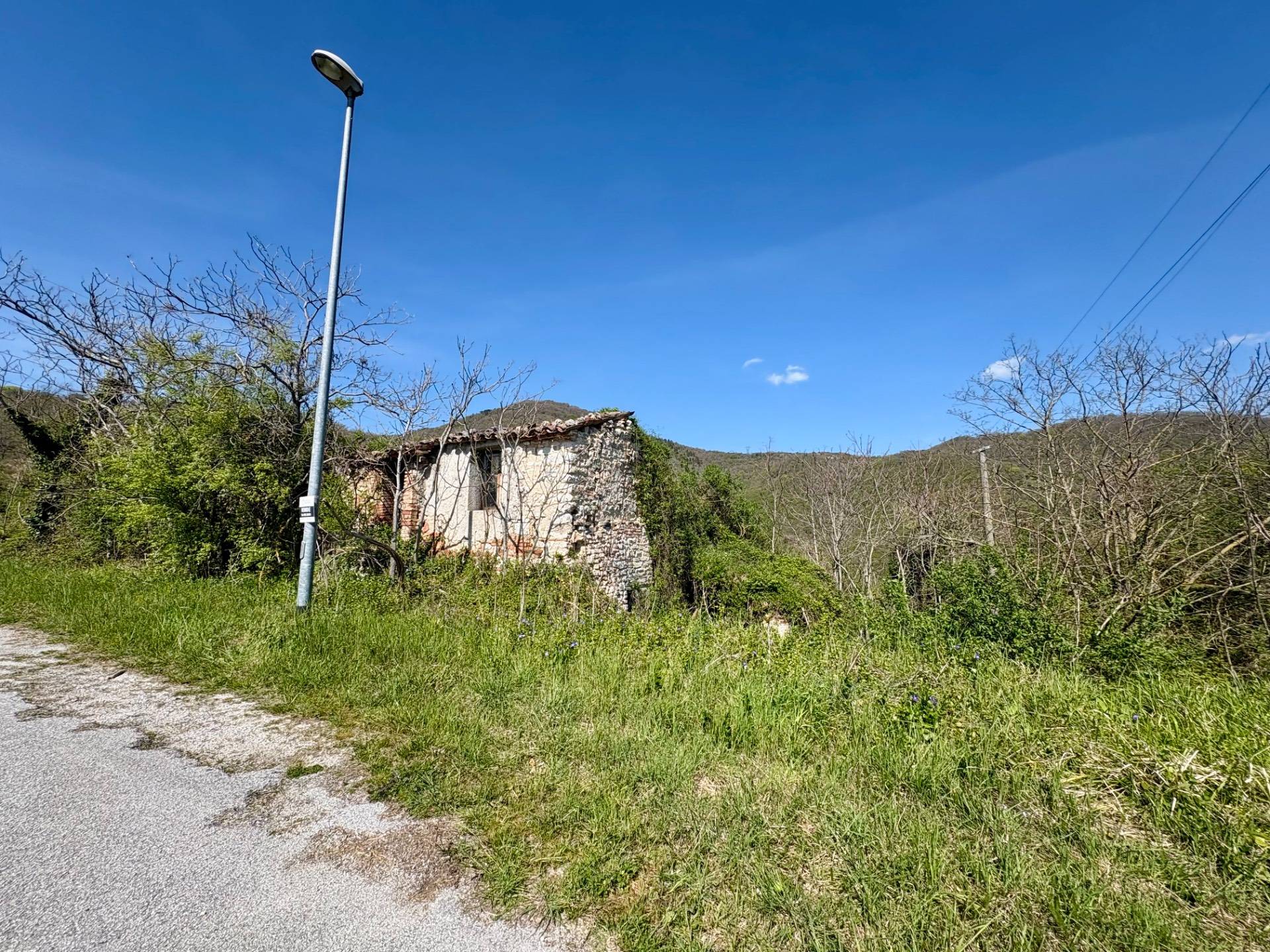 Rustico in vendita a Fabriano