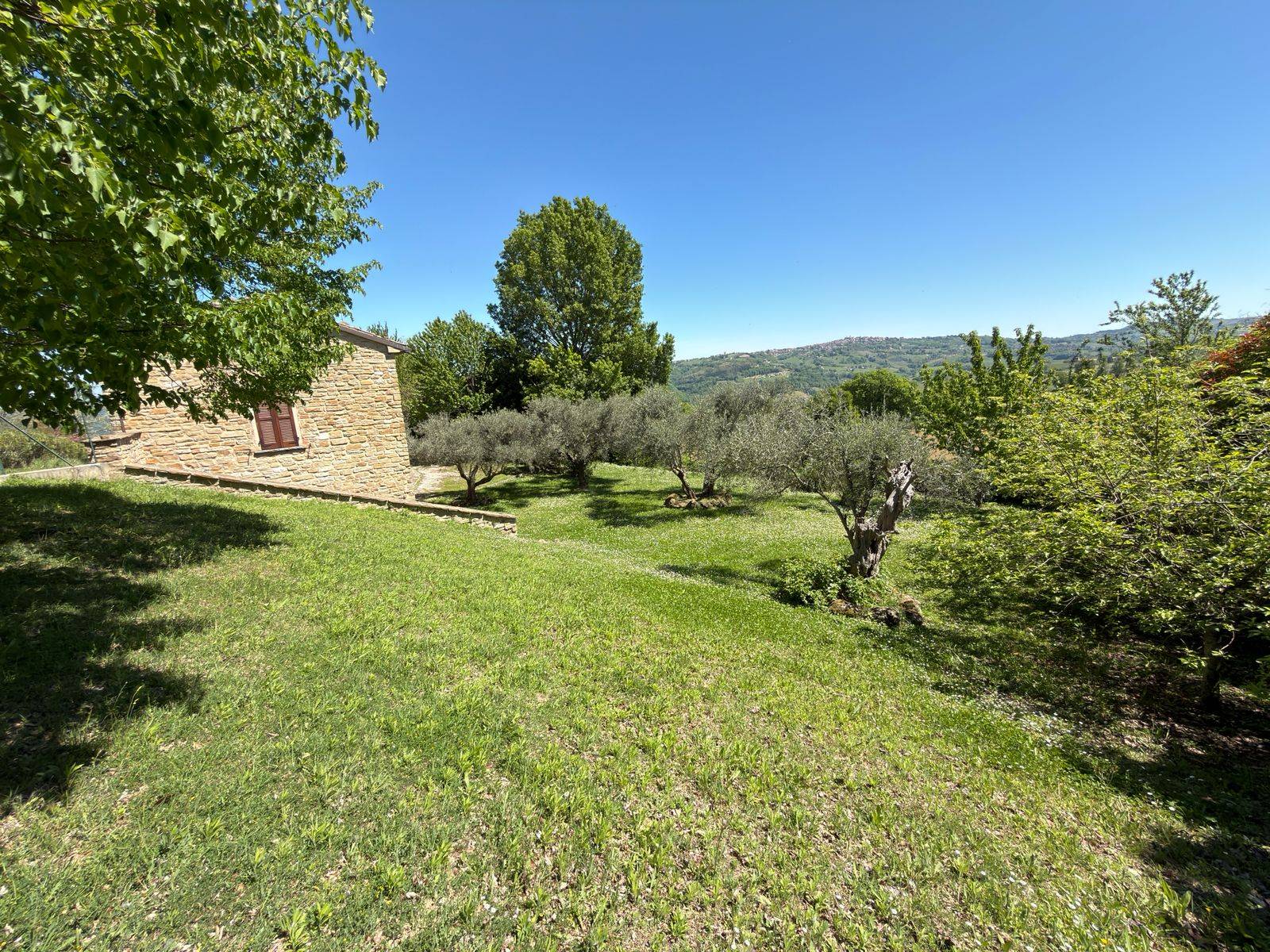 Casolare in vendita a Serra San Quirico, Sasso