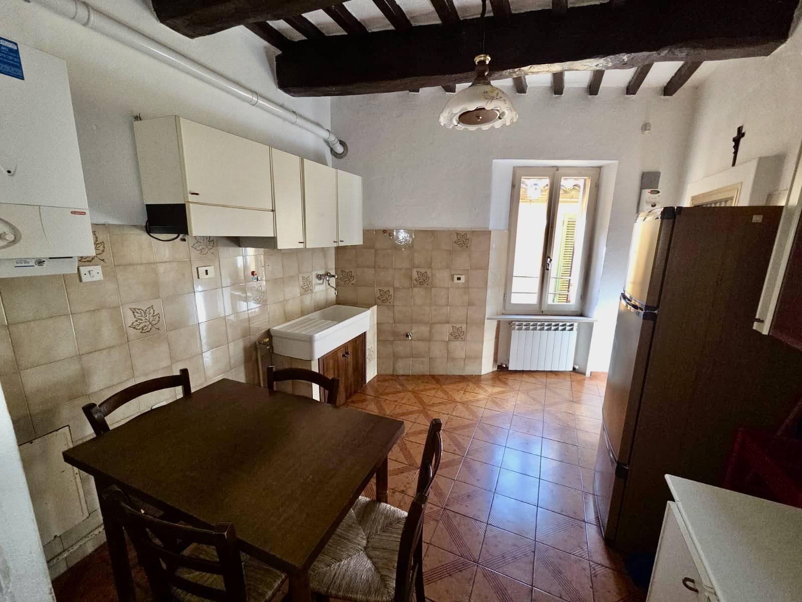 Appartamento in vendita a Fabriano, CENTRO STORICO