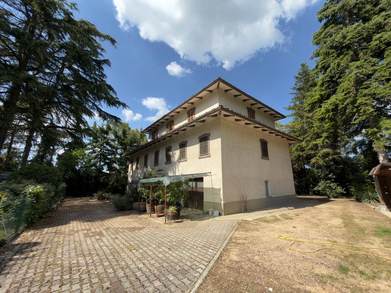 Villa in vendita a Tolentino