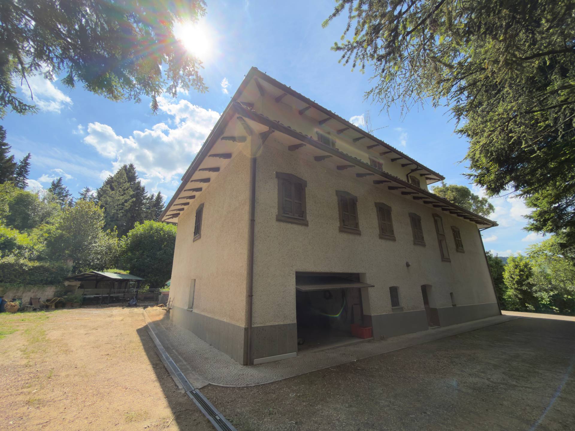 Villa in vendita a Tolentino