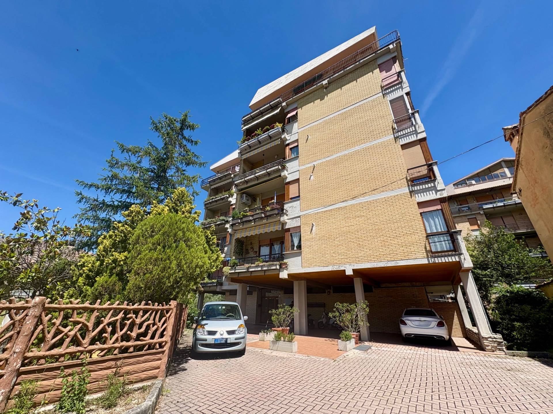 Appartamento in vendita a Fabriano, SEMI PERIFERIA