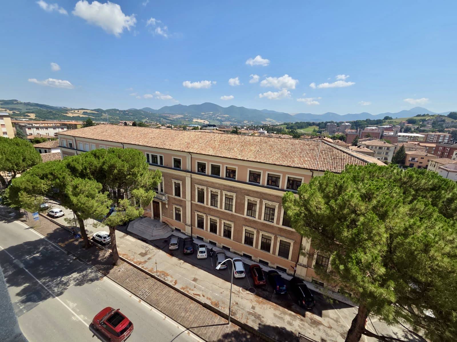 Appartamento in vendita a Fabriano, SEMI PERIFERIA