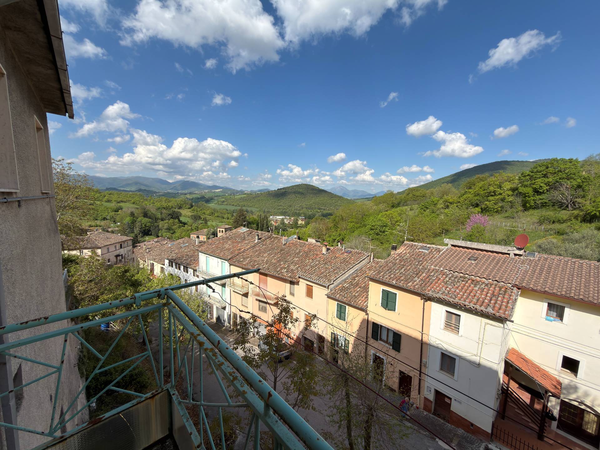 Cielo Terra in vendita a Fabriano, FRAZIONI