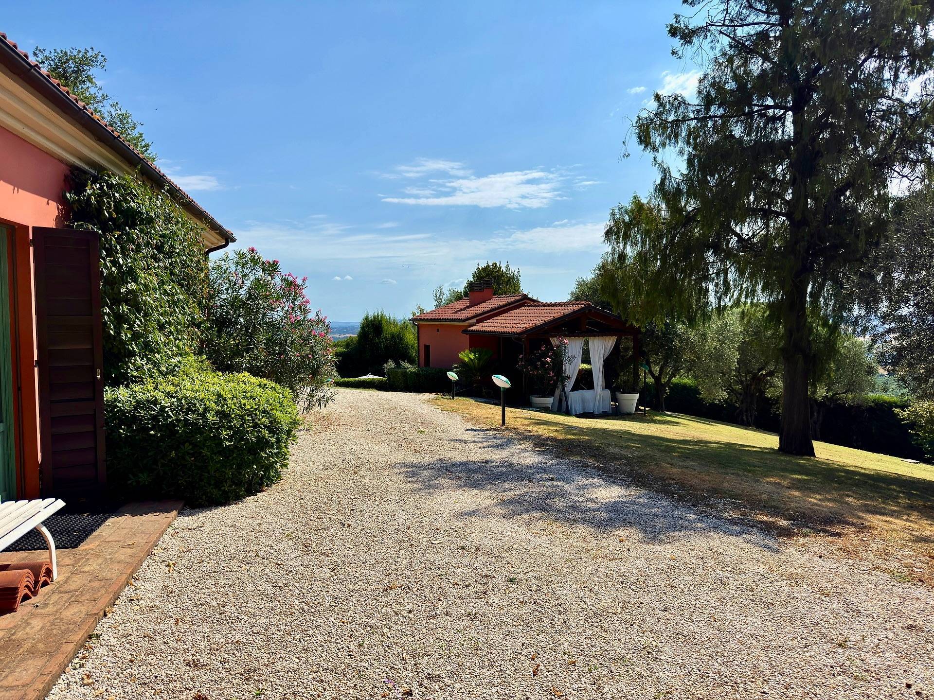 Villa in vendita a Monte Roberto