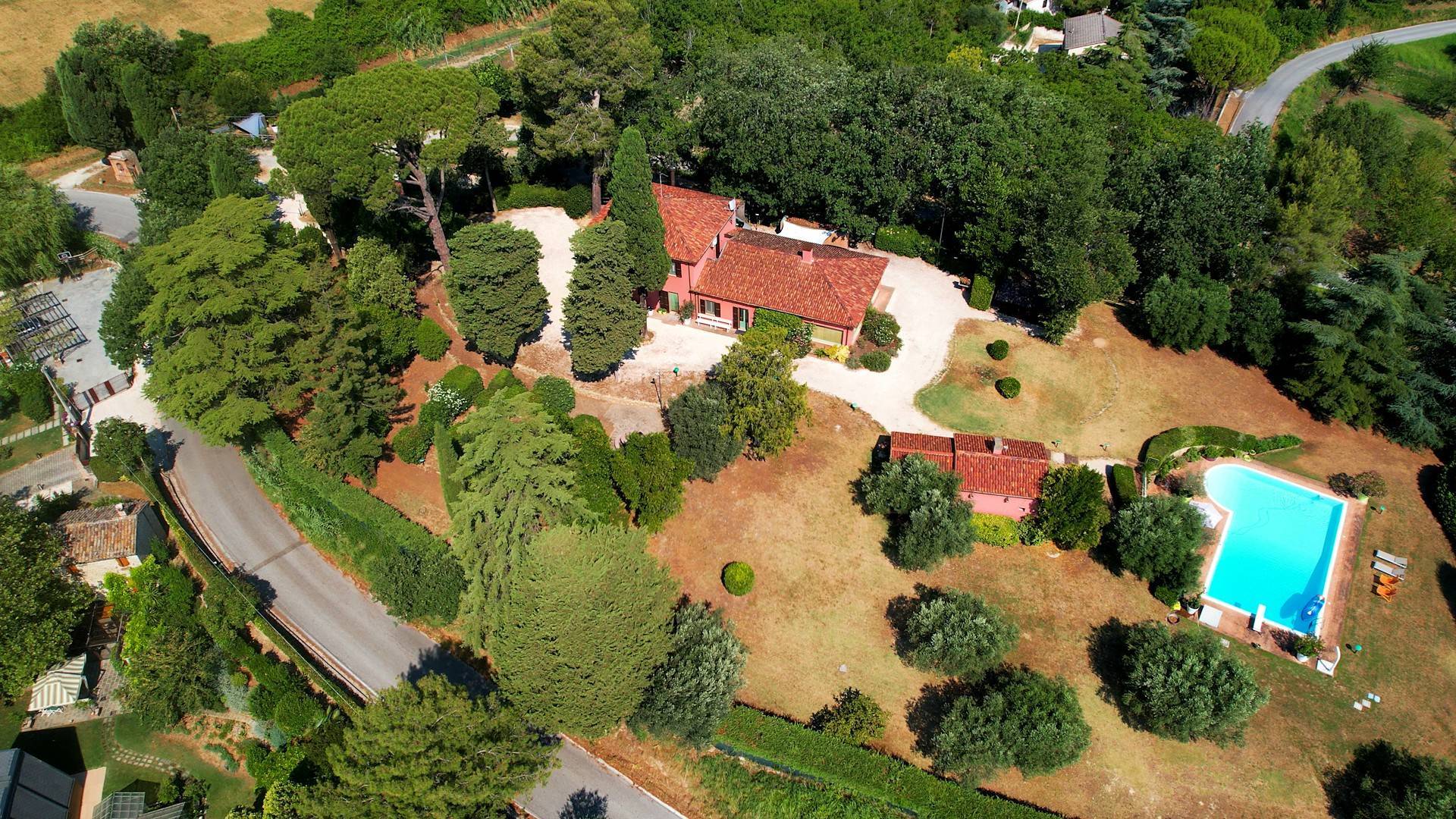 Villa in vendita a Monte Roberto