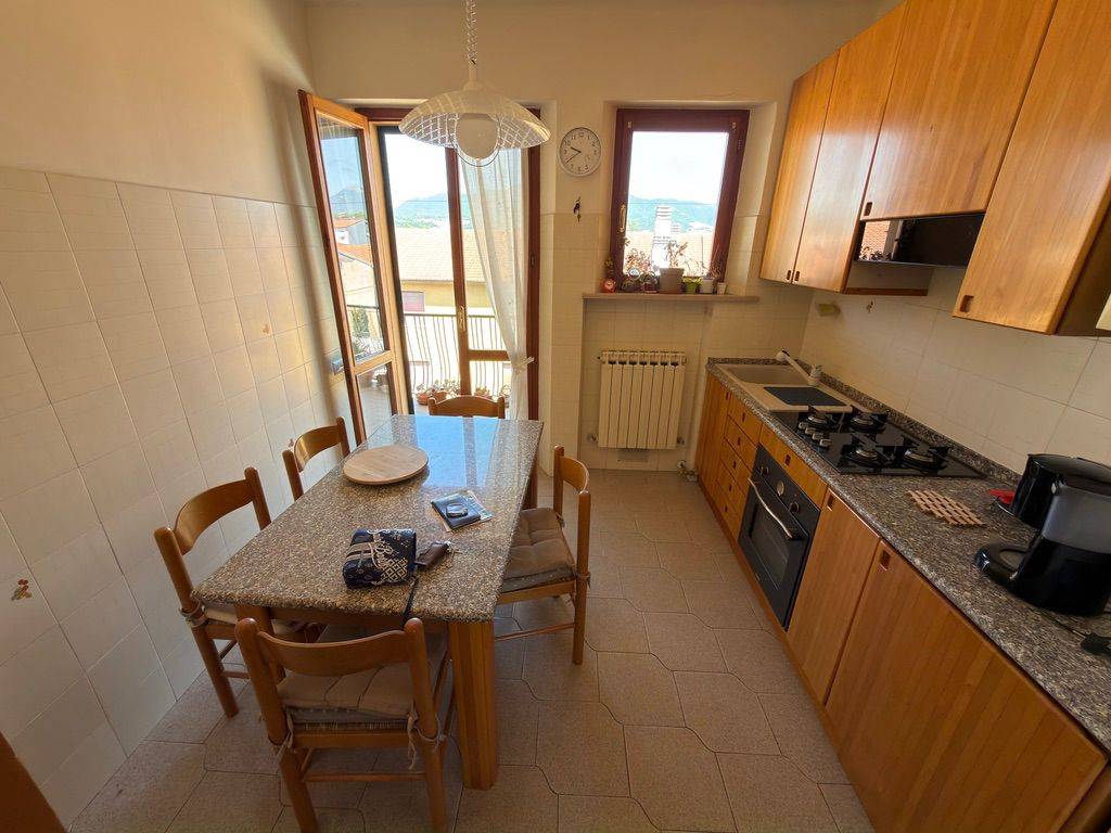 Appartamento in vendita a Fabriano, SEMI PERIFERIA