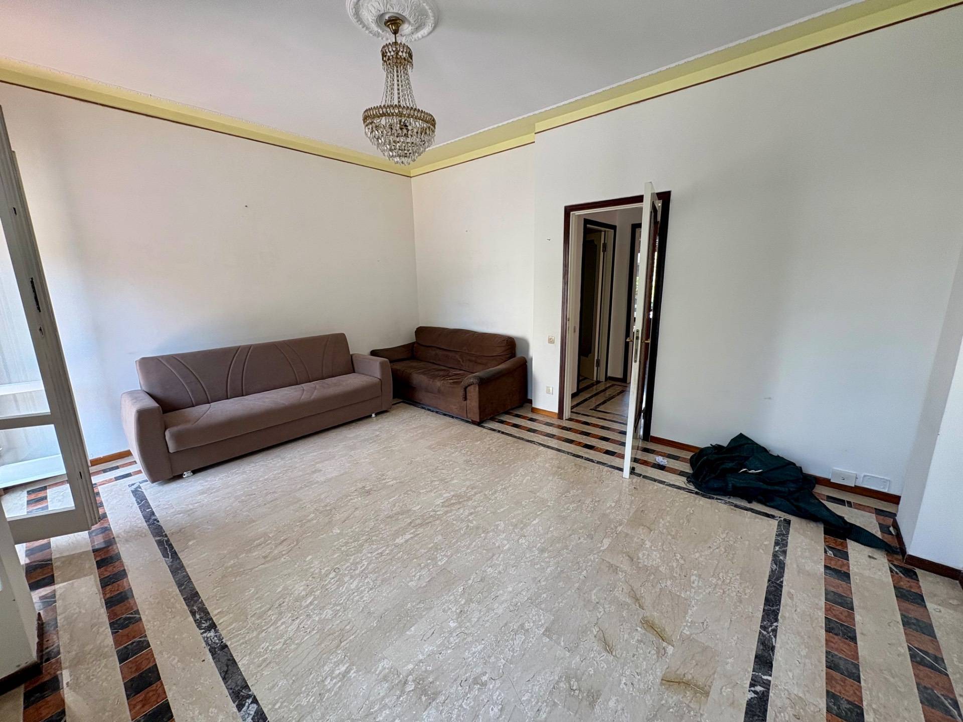 Appartamento in vendita a Fabriano, SEMI PERIFERIA