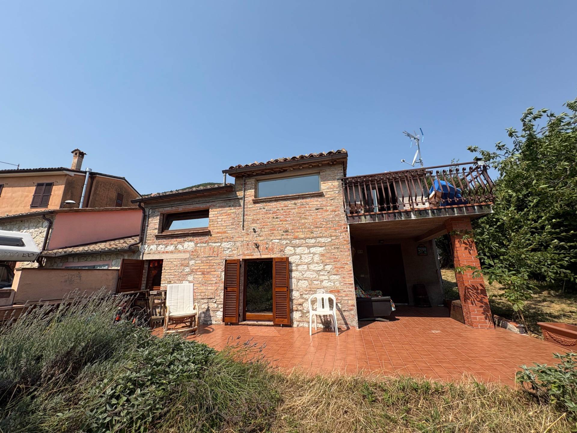 Casolare in vendita a Fabriano, FRAZIONI