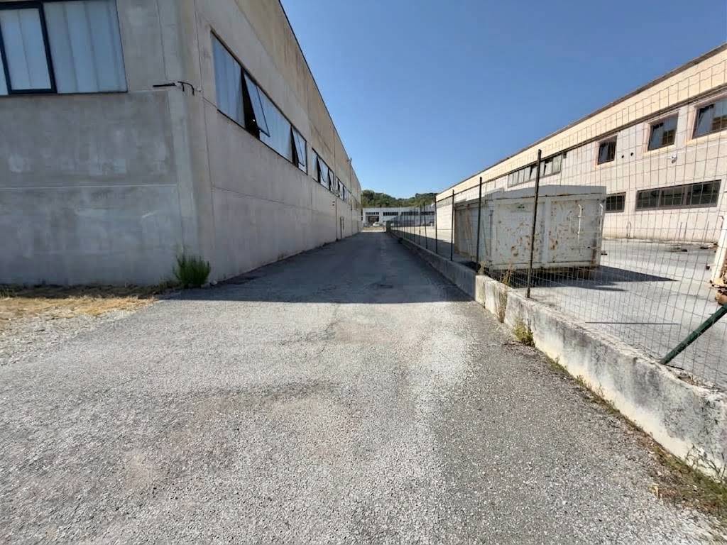 Capannone in vendita a Fabriano, PERIFERIA