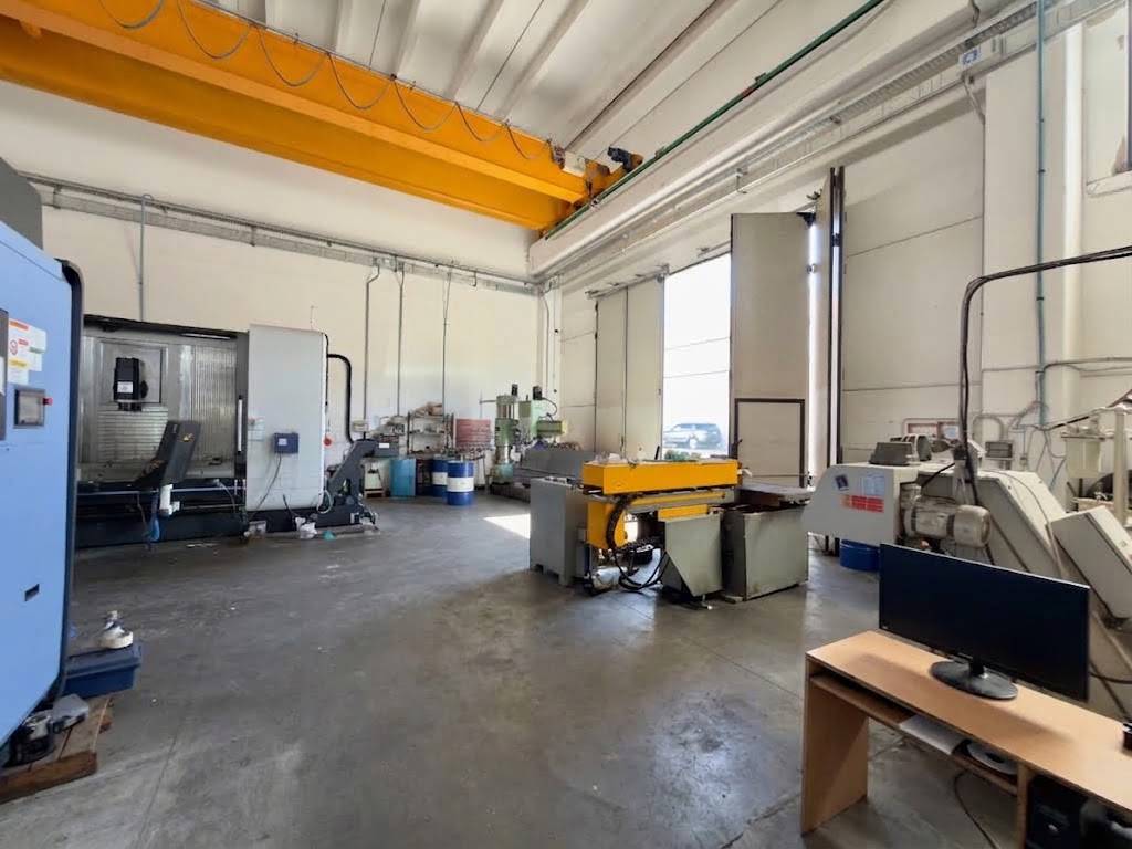 Capannone in vendita a Fabriano, PERIFERIA